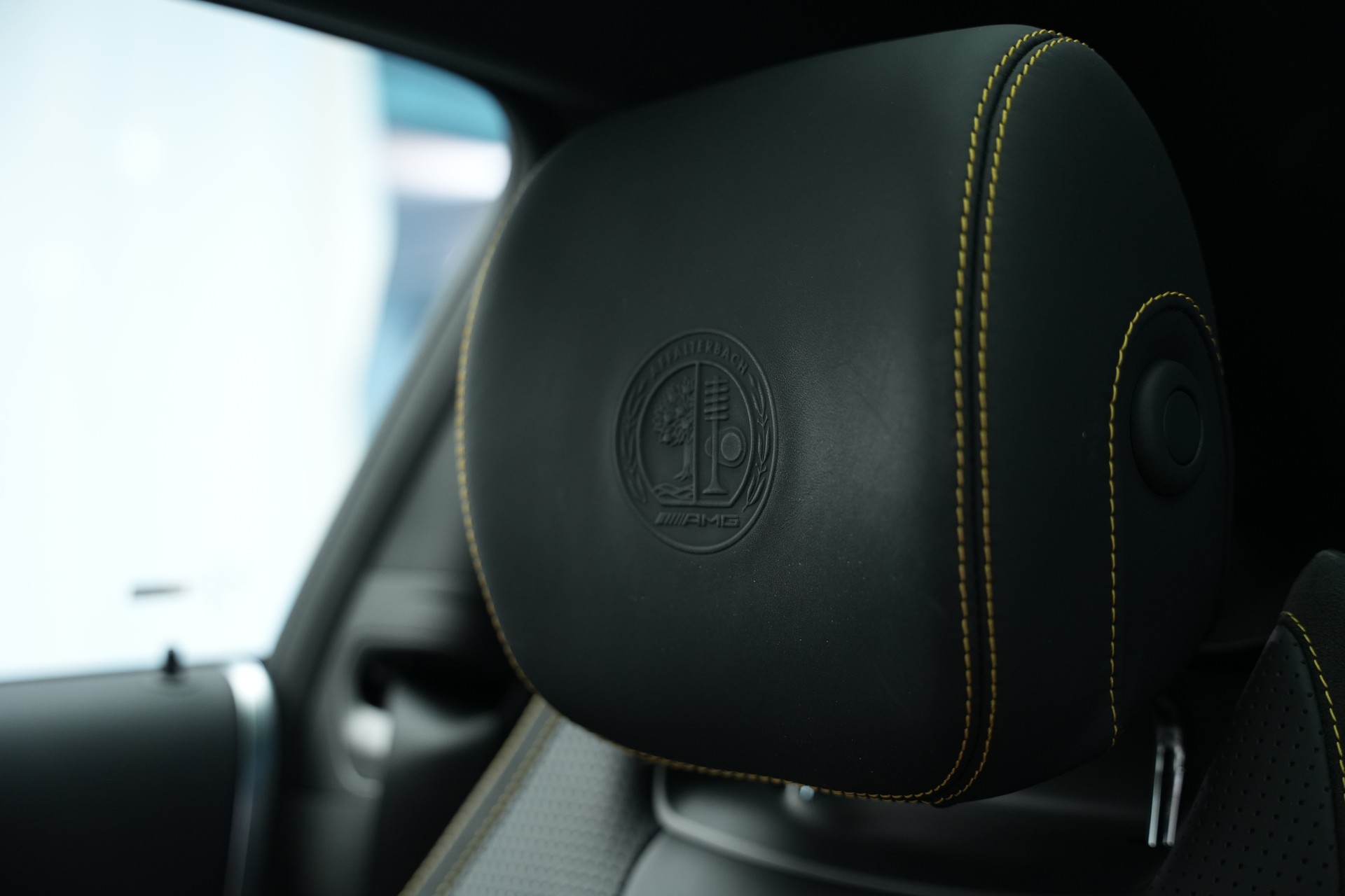MERCEDES-BENZ C 63 S AMG Premium 9G-tronic *CH-Fahrzeug* *Designo Mattlackierung* *Carbon* *Burmester*-image-39