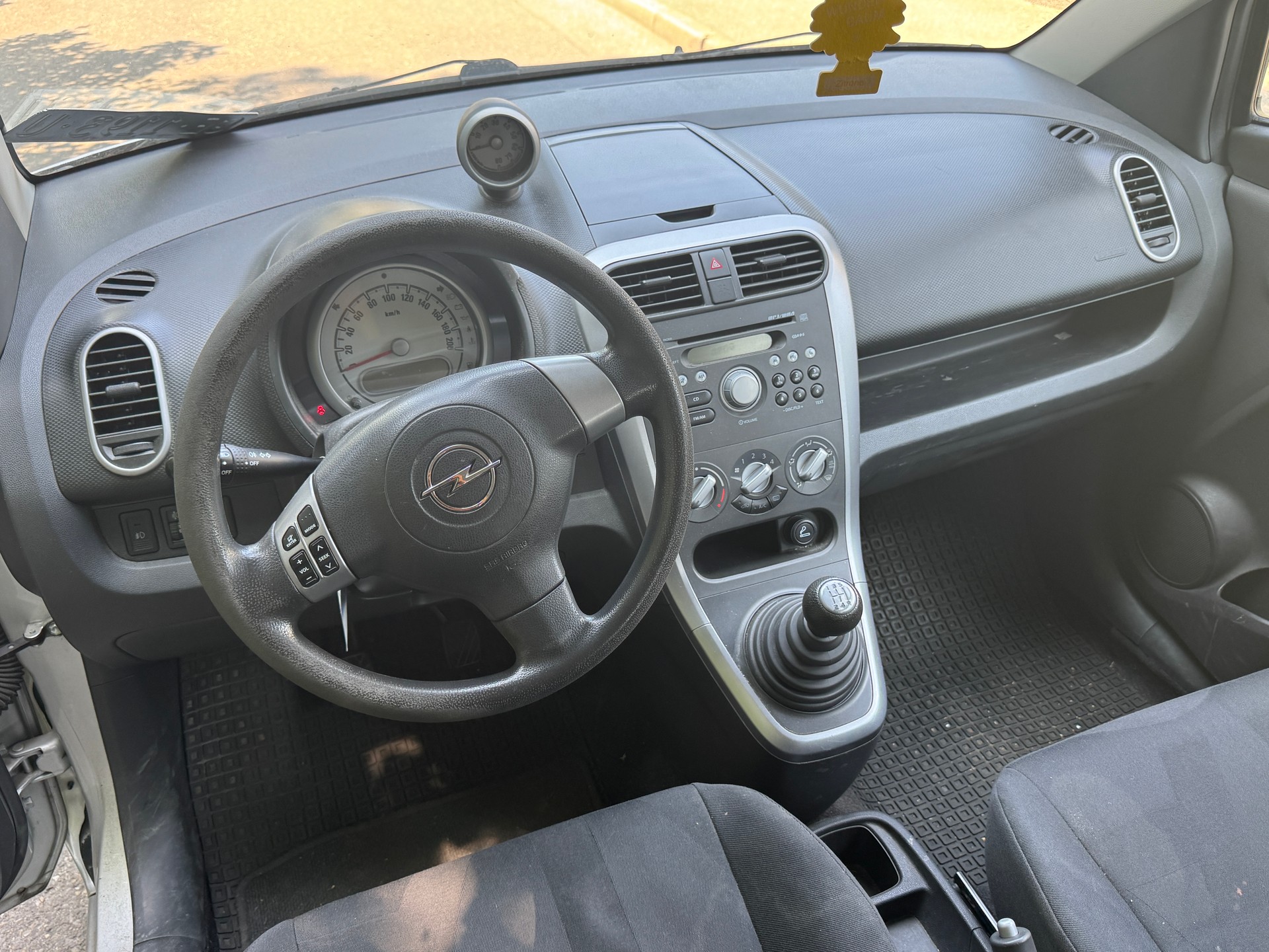 OPEL Agila 1.0 Enjoy-image-11