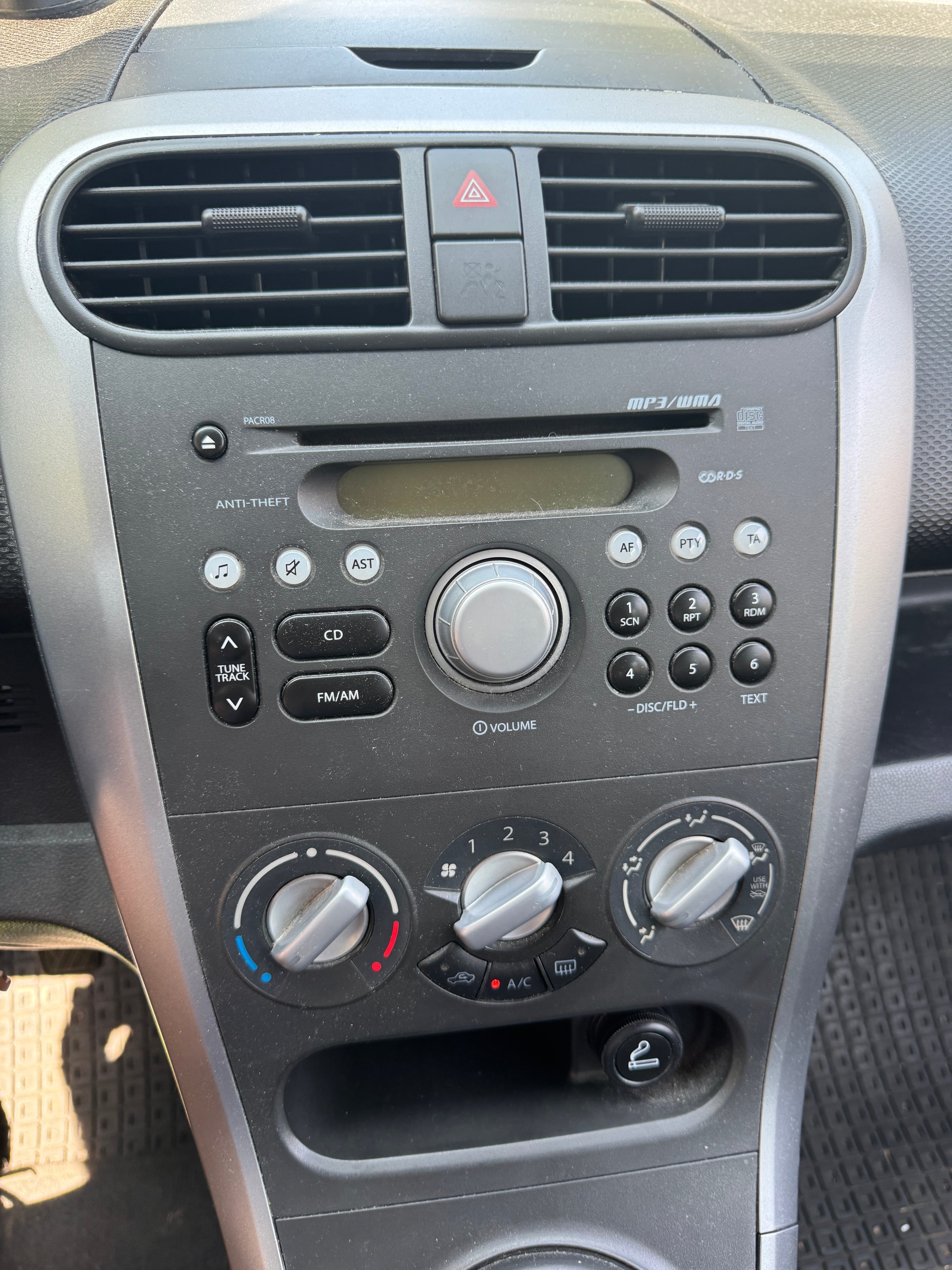 OPEL Agila 1.0 Enjoy-image-13