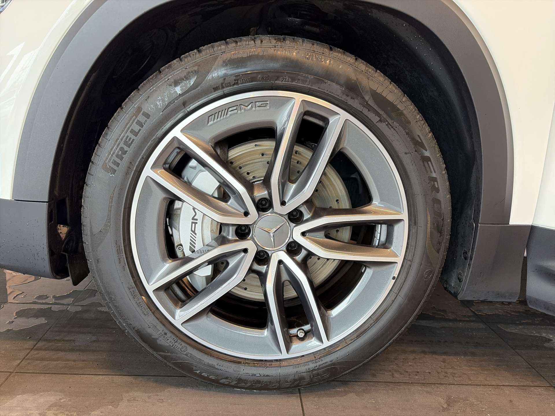 MERCEDES-BENZ GLB 35 AMG 7-Plätzer 306PS 4Matic G-Tronic Automat-image-8