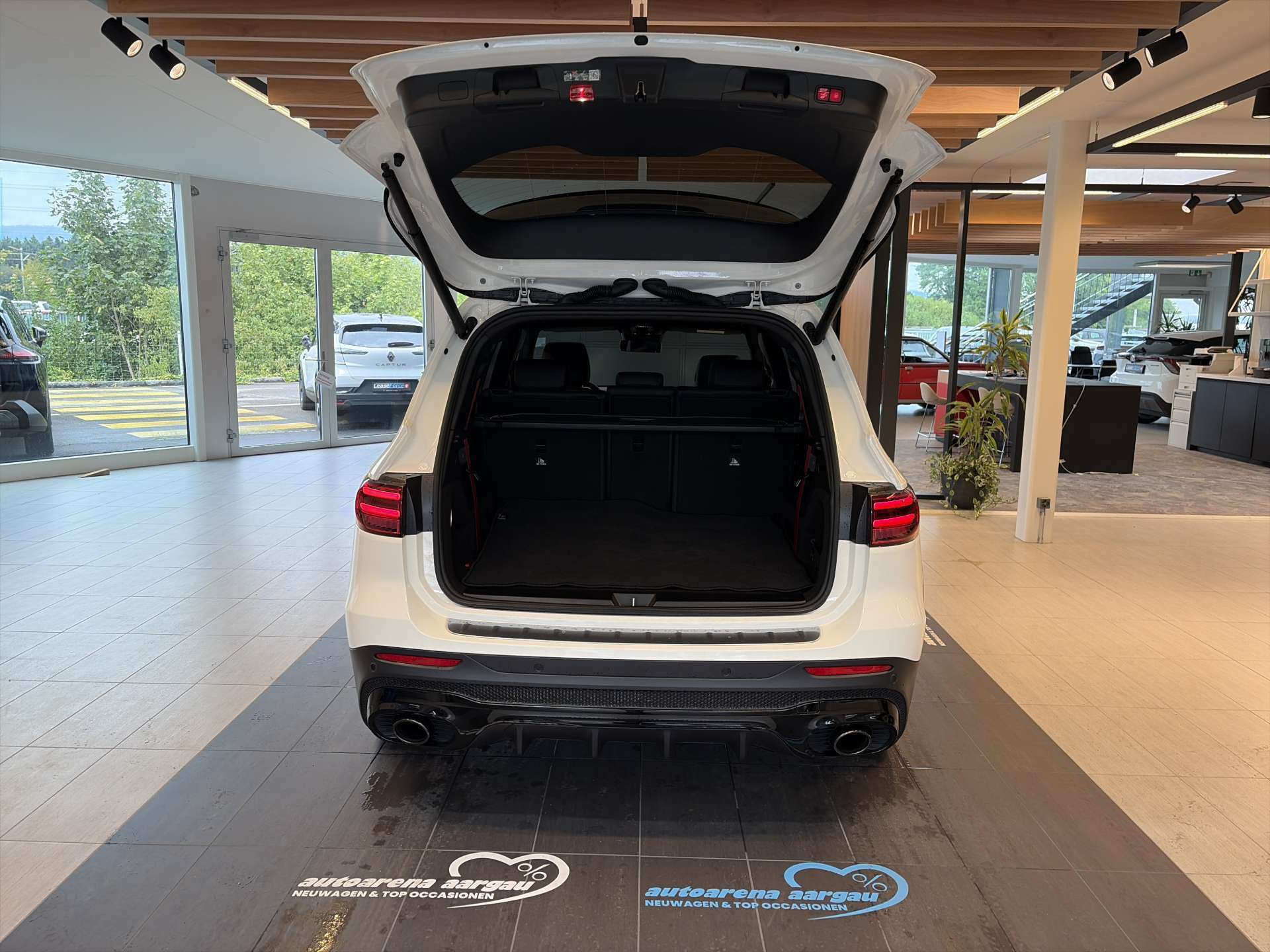 MERCEDES-BENZ GLB 35 AMG 7-Plätzer 306PS 4Matic G-Tronic Automat-image-7