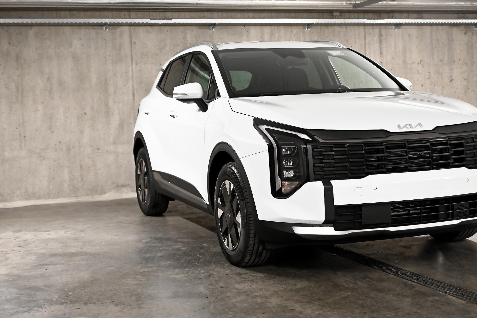 KIA Sportage 1.6 T-GDi Hybrid Power Edition-image-9