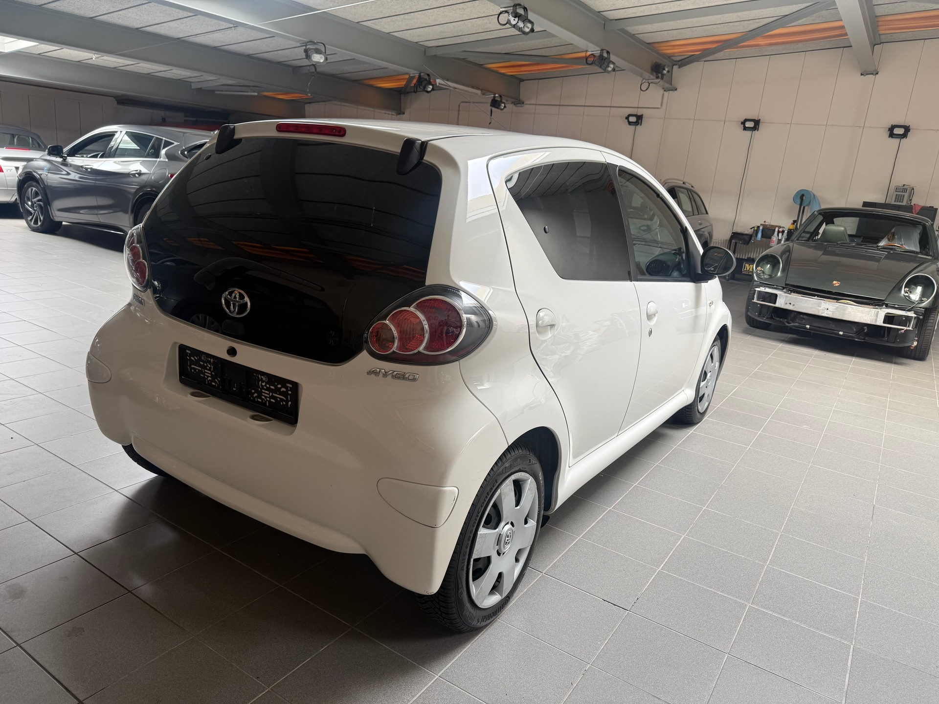 TOYOTA Aygo 1.0 VVT-i Luna-image-6