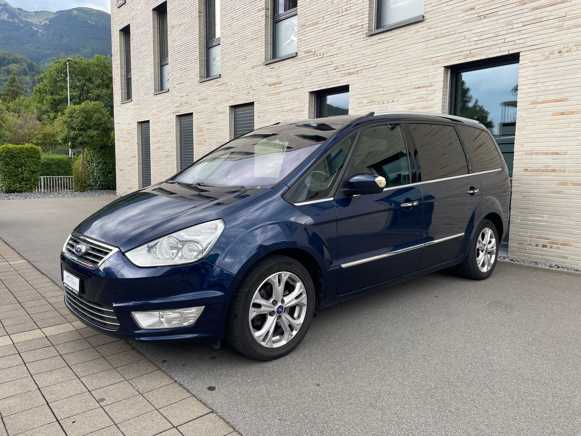 FORD Galaxy 2.0 TDCi KNIE-Edition-image-2