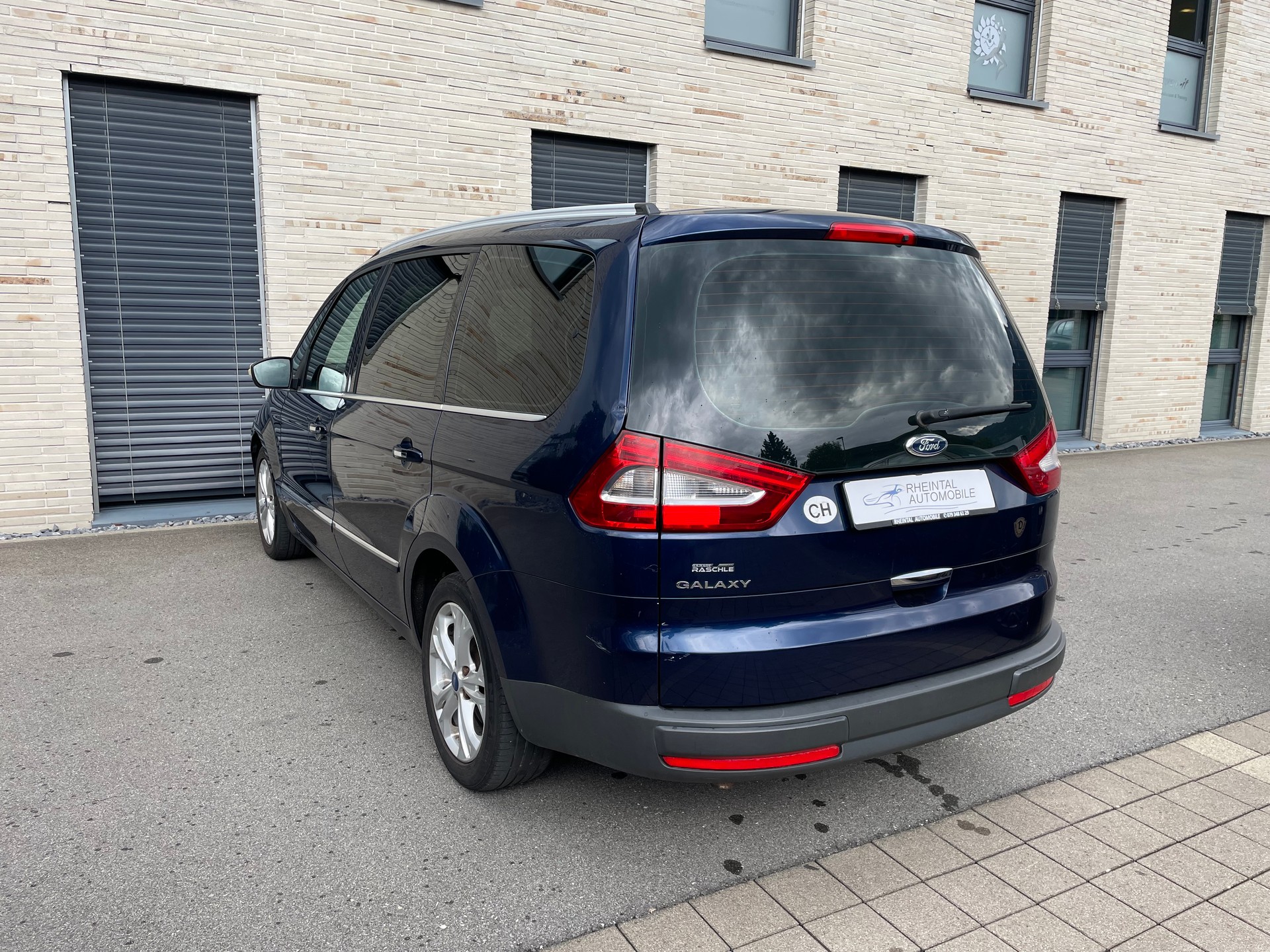 FORD Galaxy 2.0 TDCi KNIE-Edition-image-9