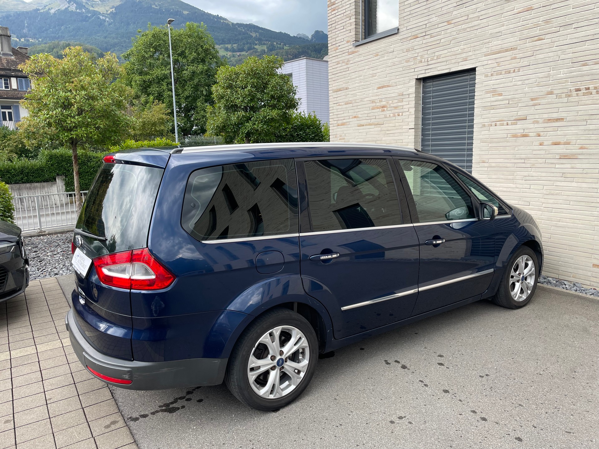 FORD Galaxy 2.0 TDCi KNIE-Edition-image-8