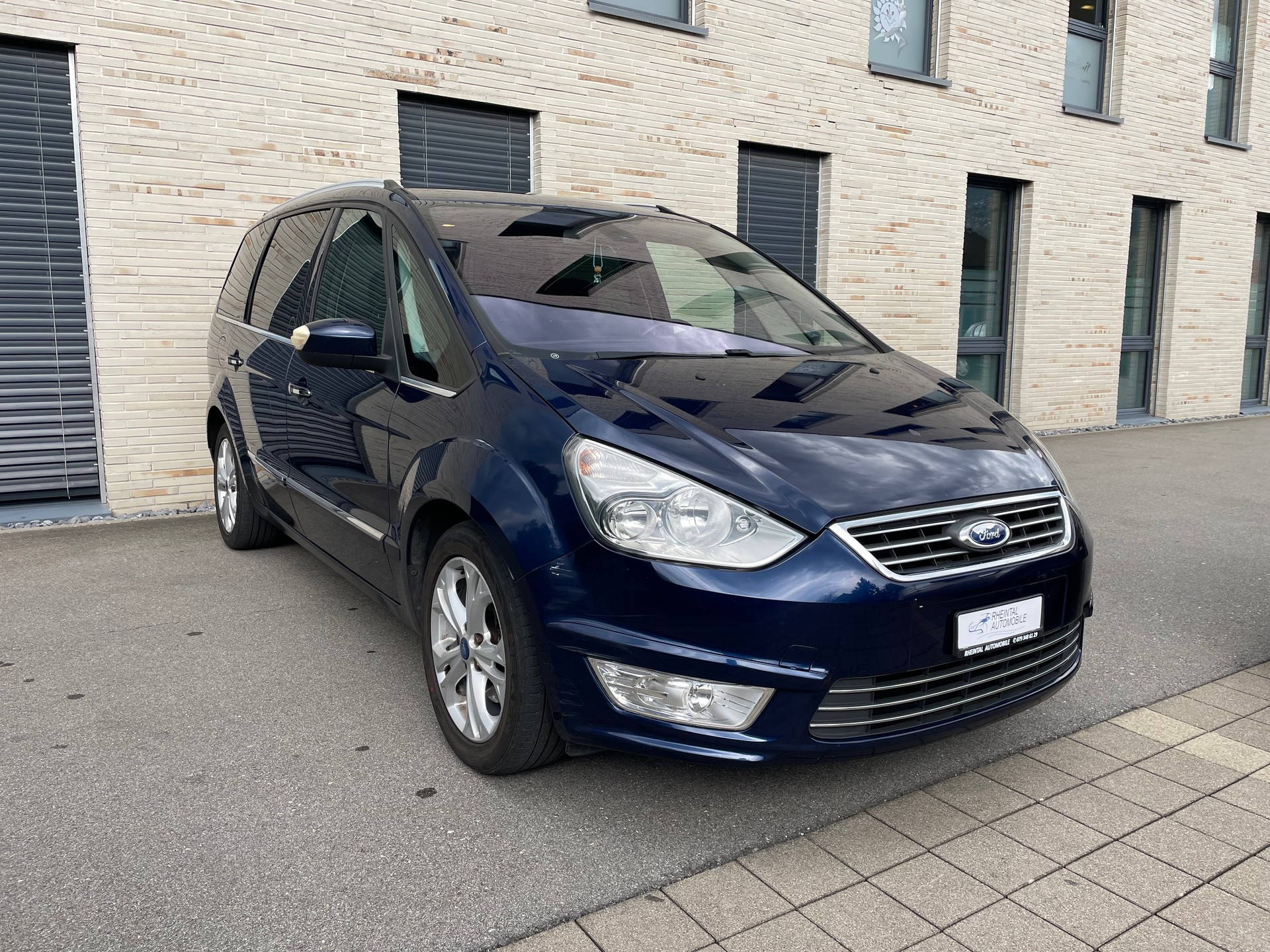 FORD Galaxy 2.0 TDCi KNIE-Edition-image-3