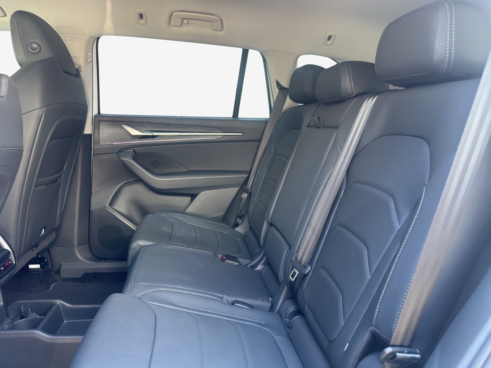 SKODA Kodiaq 1.5 TSI PHEV Dynamic-image-11
