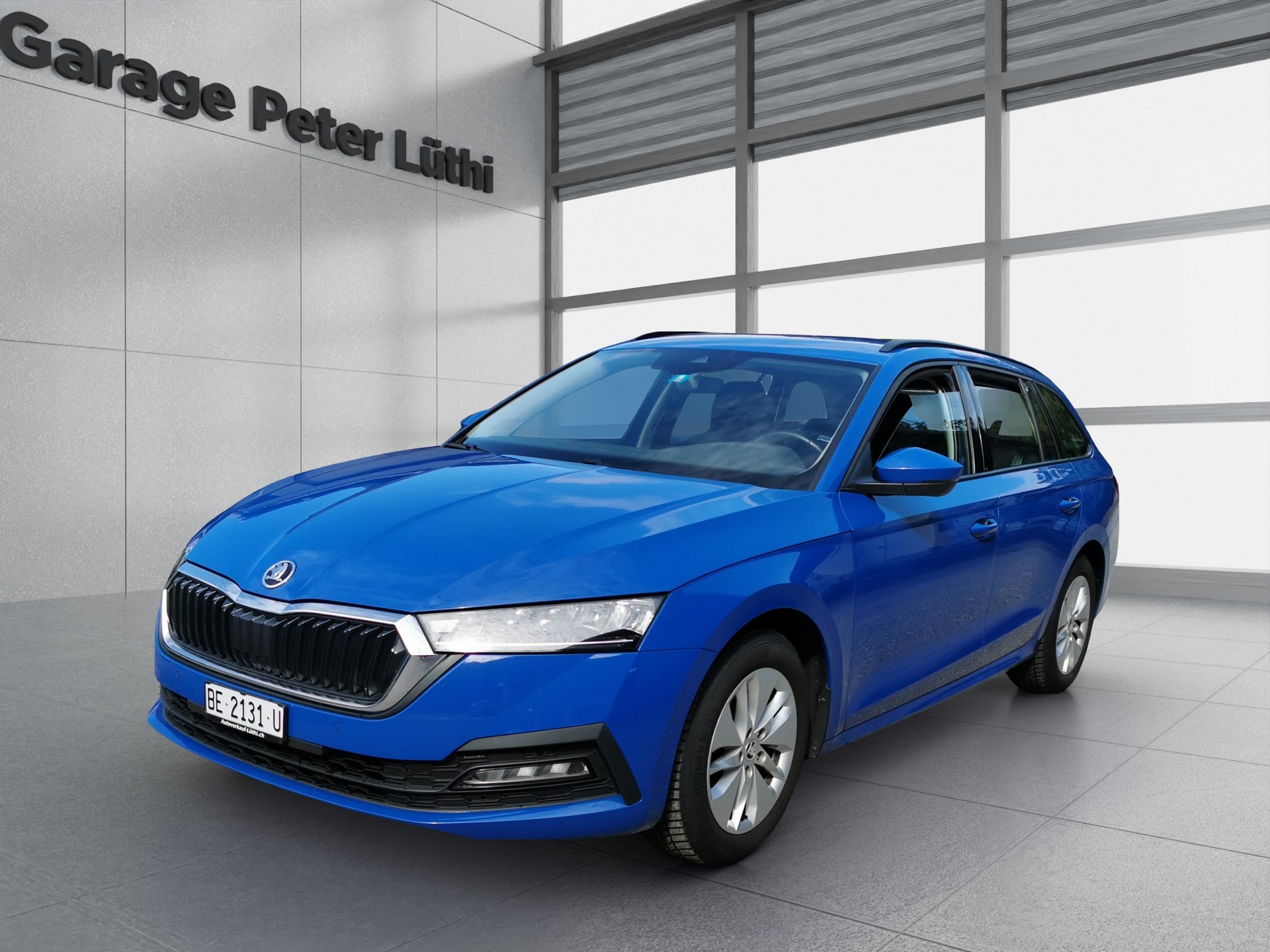 SKODA Octavia Combi 2.0 TDI DSG Ambition 4x4-image-0