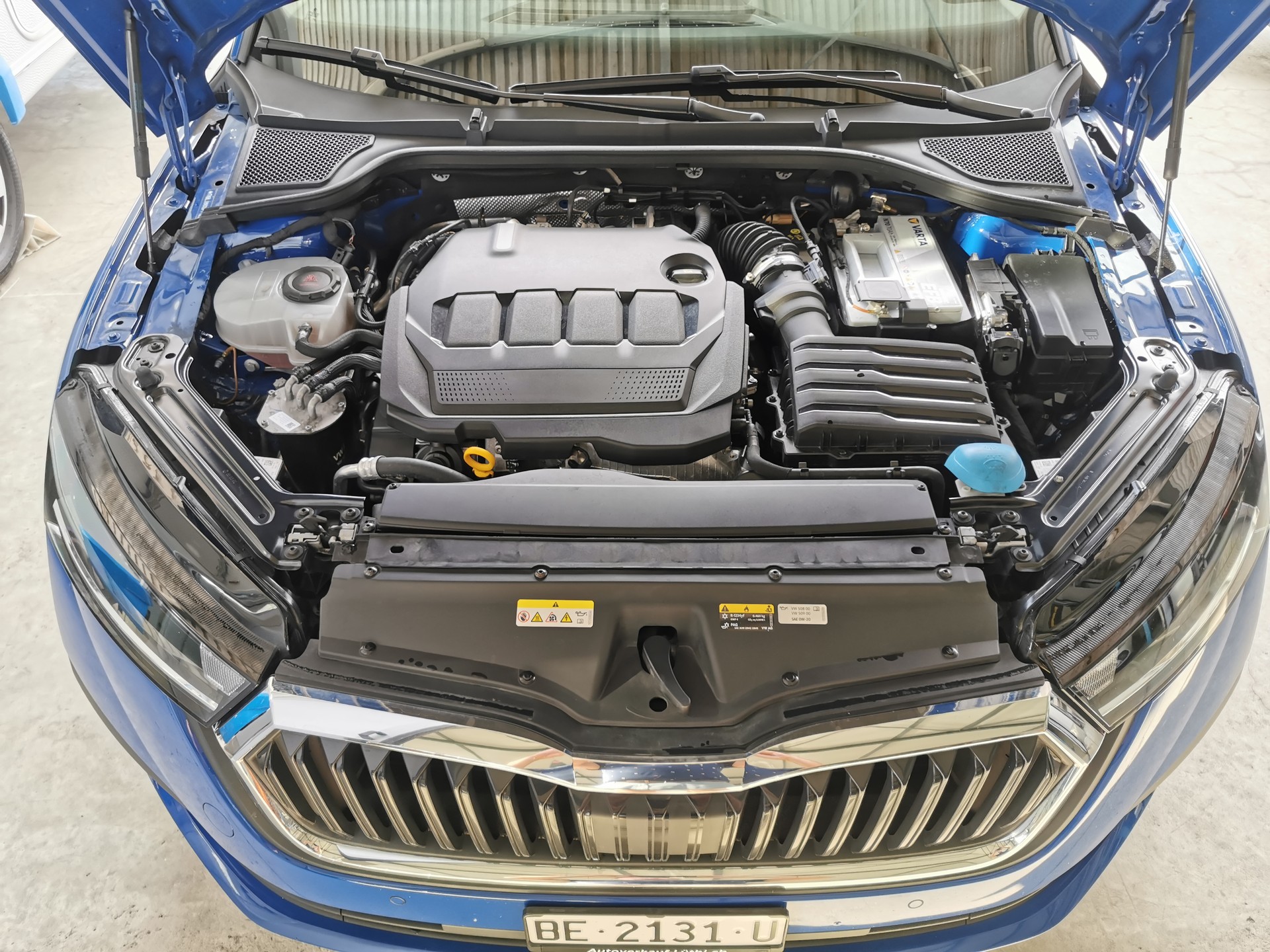 SKODA Octavia Combi 2.0 TDI DSG Ambition 4x4-image-13