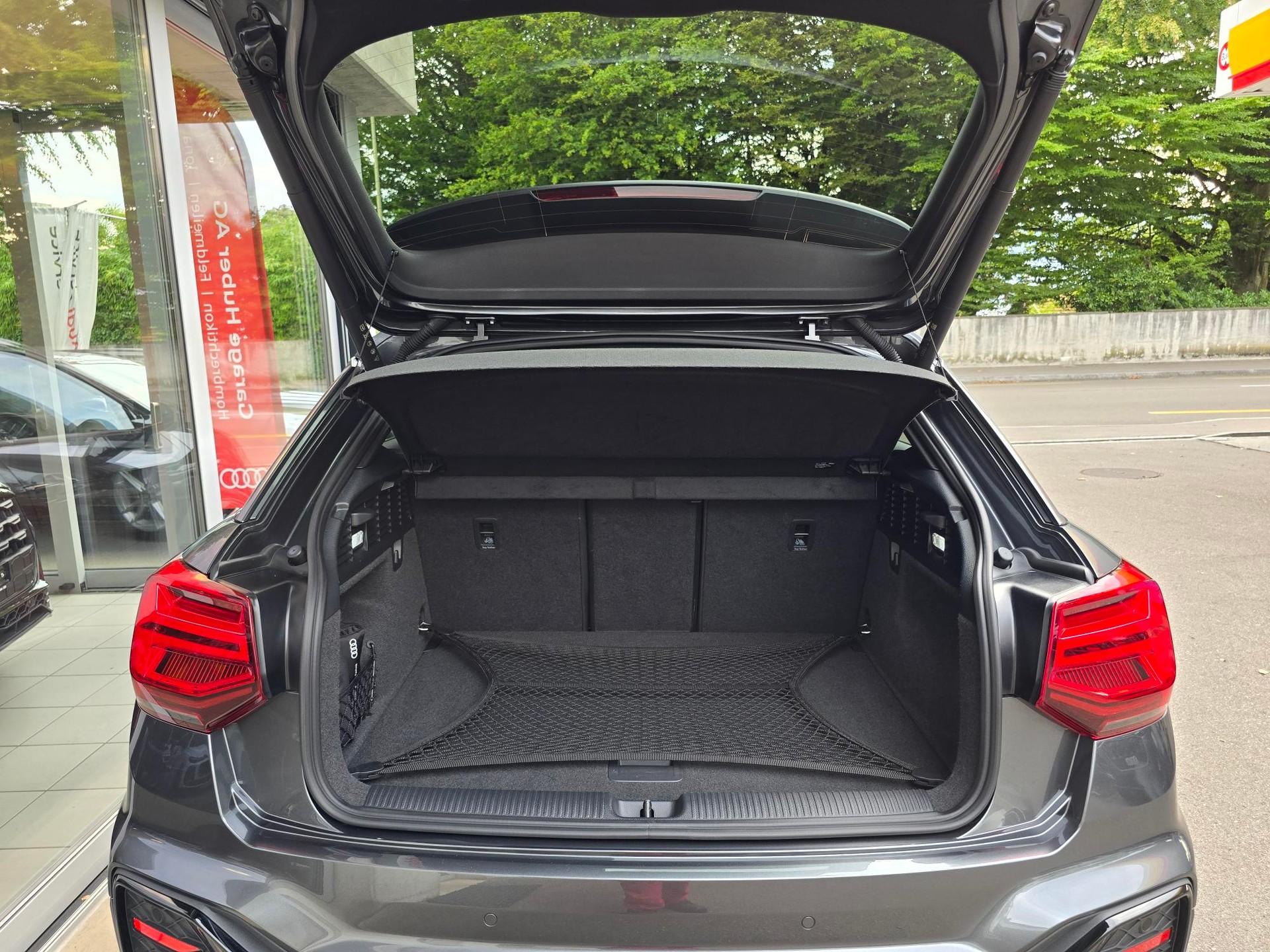 AUDI Q2 35 TFSI S line S-tronic-image-15
