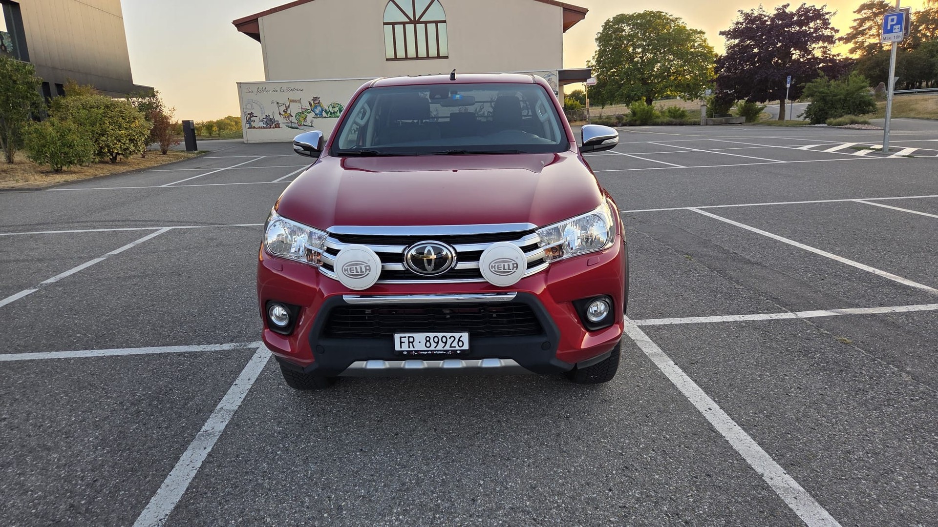 TOYOTA HILUX 2.4 D-4D 50 YEARS EDITION DOUBLE CAB 4x4 AUTOMATIQUE-image-0