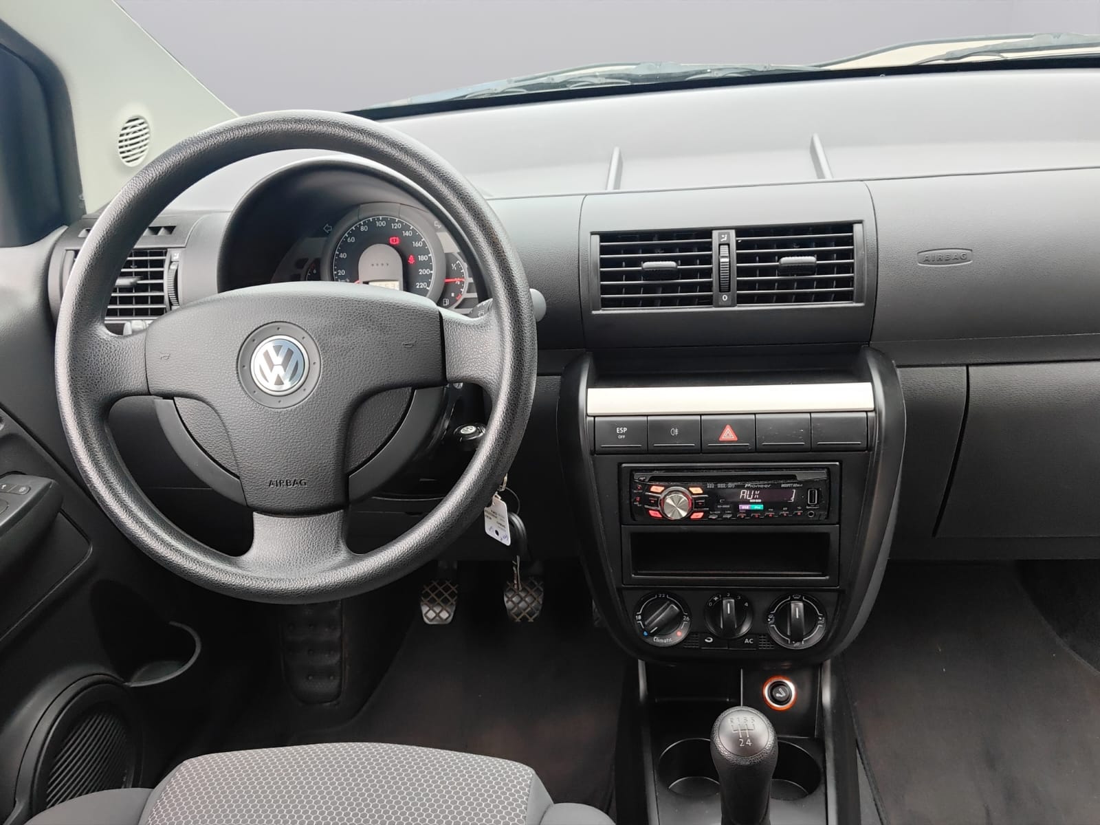 VW Fox 1.2-image-12