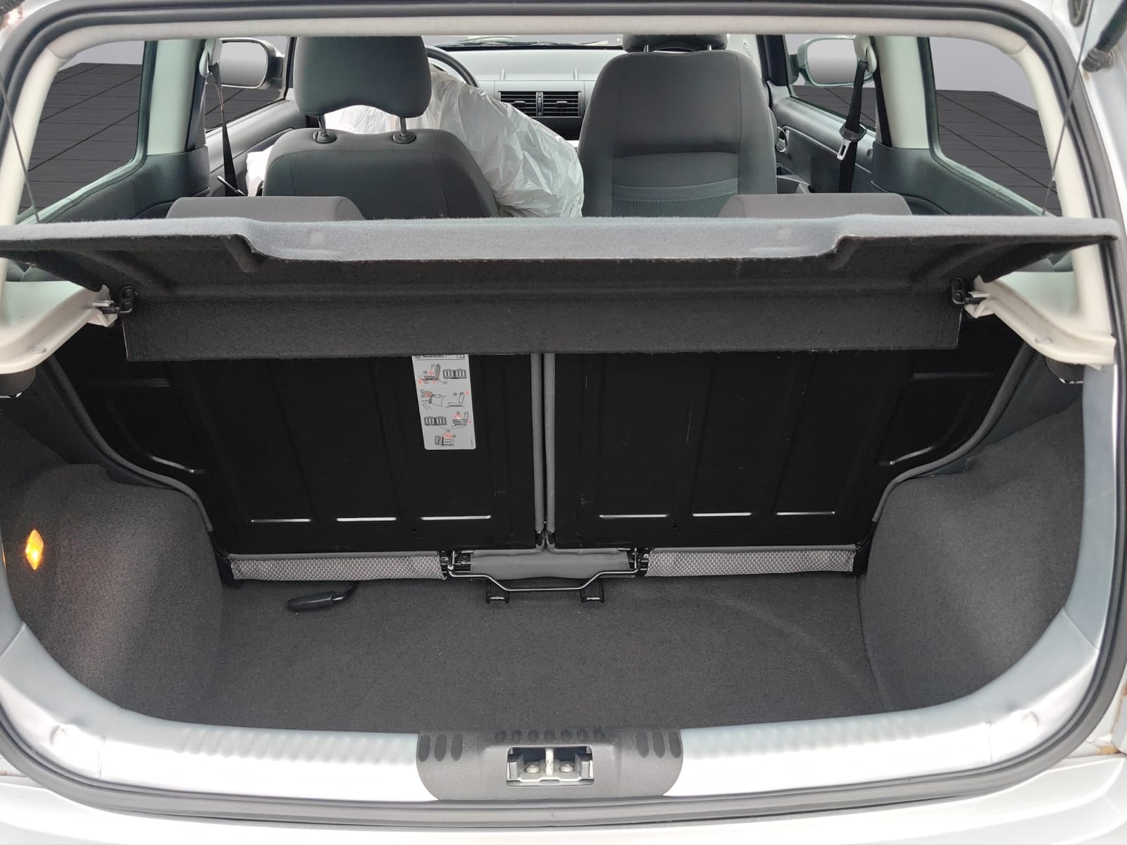 VW Fox 1.2-image-17