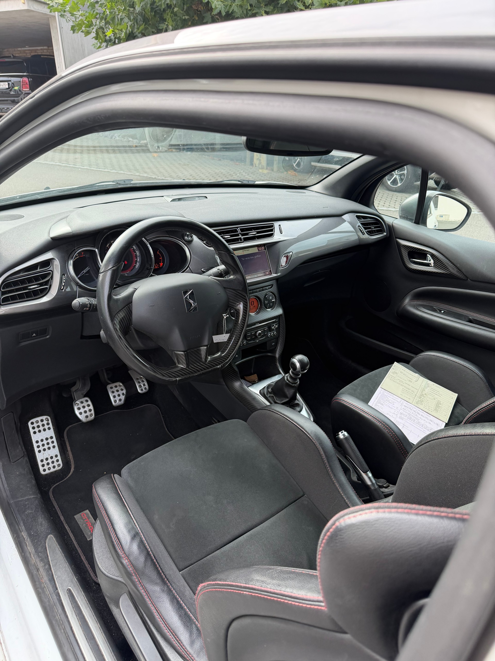 CITROEN DS3 Racing-image-3
