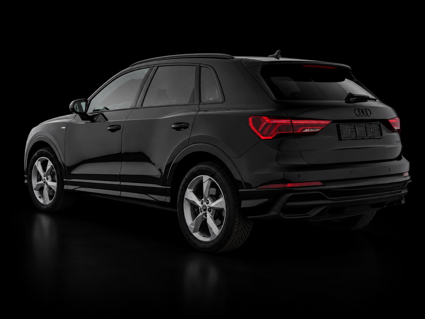 AUDI Q3 Sportback 40 TDI S line quattro S-tronic-image-1