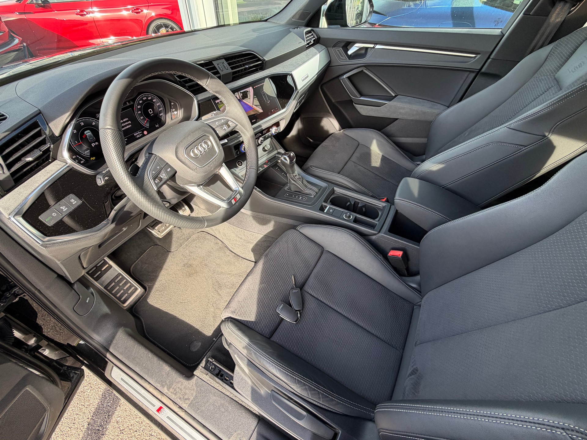 AUDI Q3 Sportback 40 TDI S line quattro S-tronic-image-17