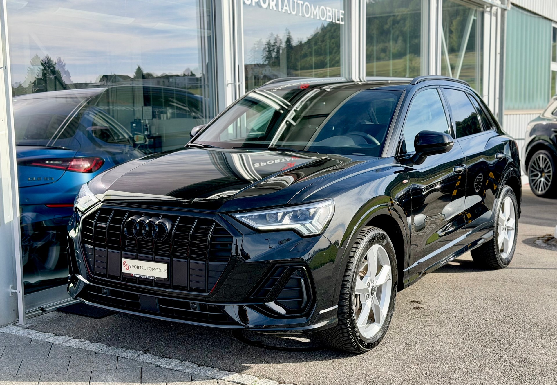AUDI Q3 Sportback 40 TDI S line quattro S-tronic-showroom-element-3