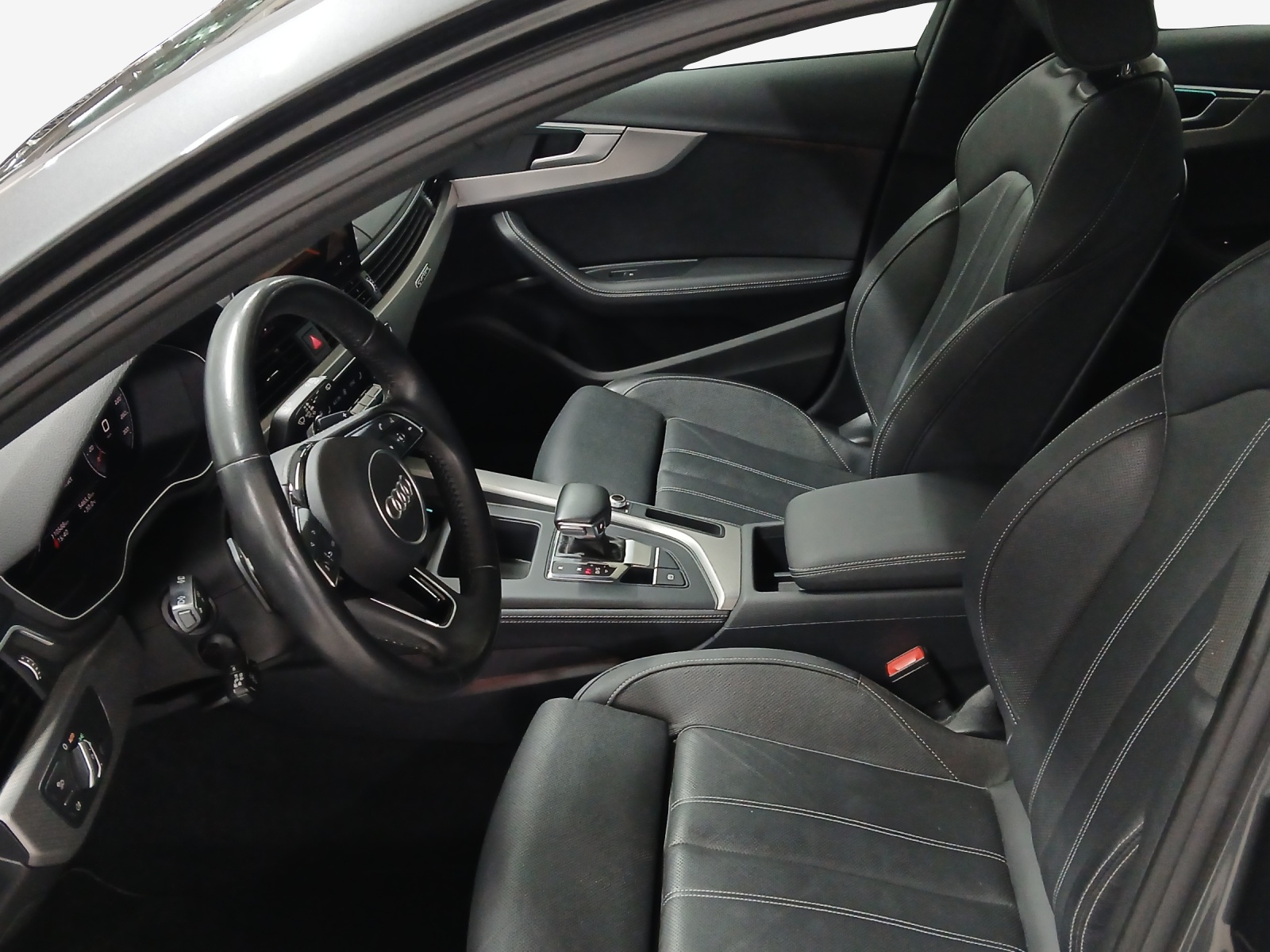 AUDI A4 Avant 40 TDI S line quattro S-tronic-image-7