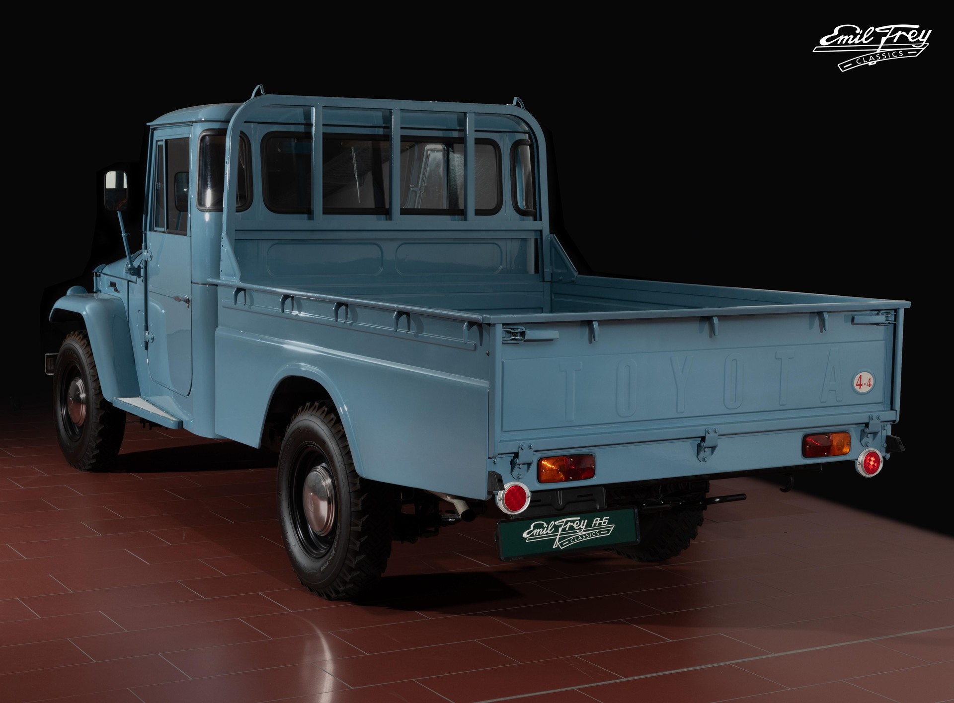 TOYOTA FJ45 LPB-showroom-element-2