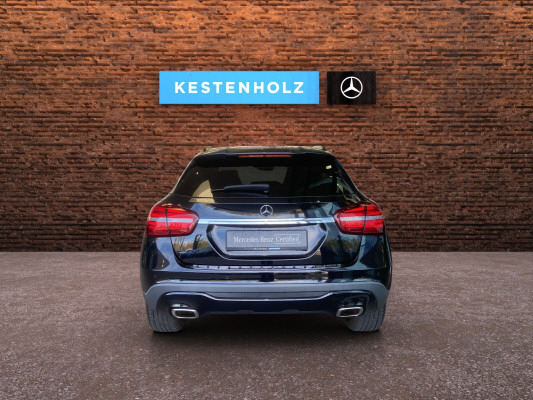 MERCEDES-BENZ GLA 200 Night Star-image-5