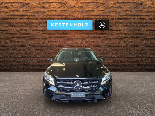 MERCEDES-BENZ GLA 200 Night Star-image-4