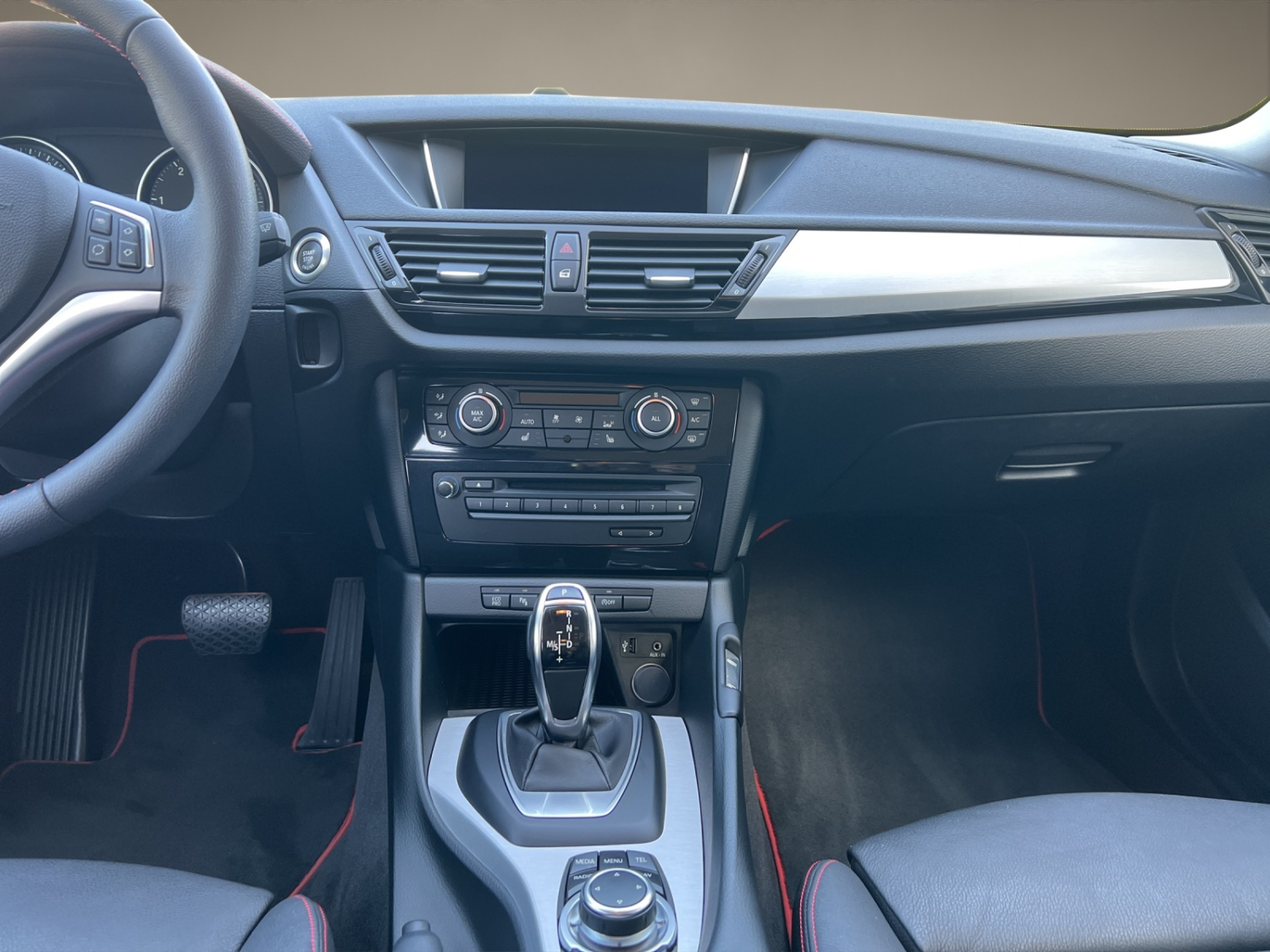 BMW X1 E84 20d xDrive-image-12