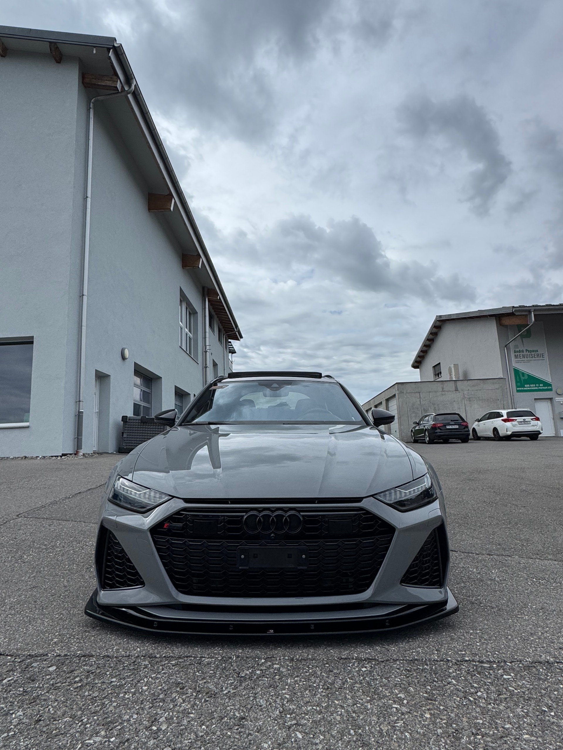 AUDI RS6 Avant 4.0 TFSI V8 quattro-image-2