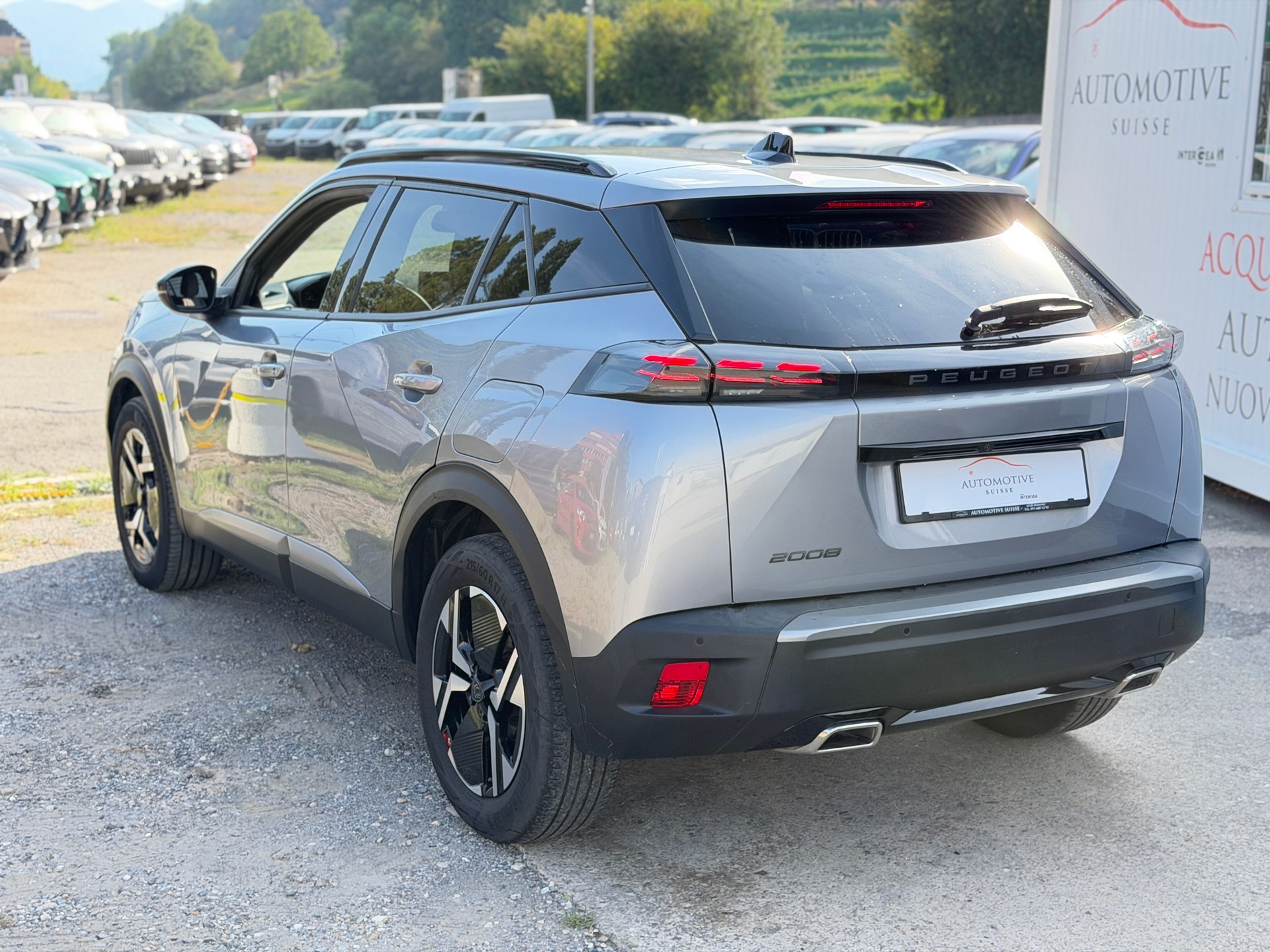 PEUGEOT 2008 1.2 PureTech Allure-image-5