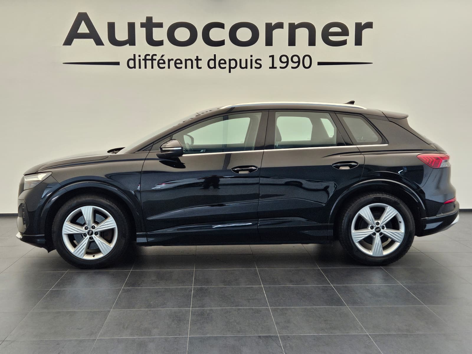 AUDI Q4 e-tron 50 quattro-image-1