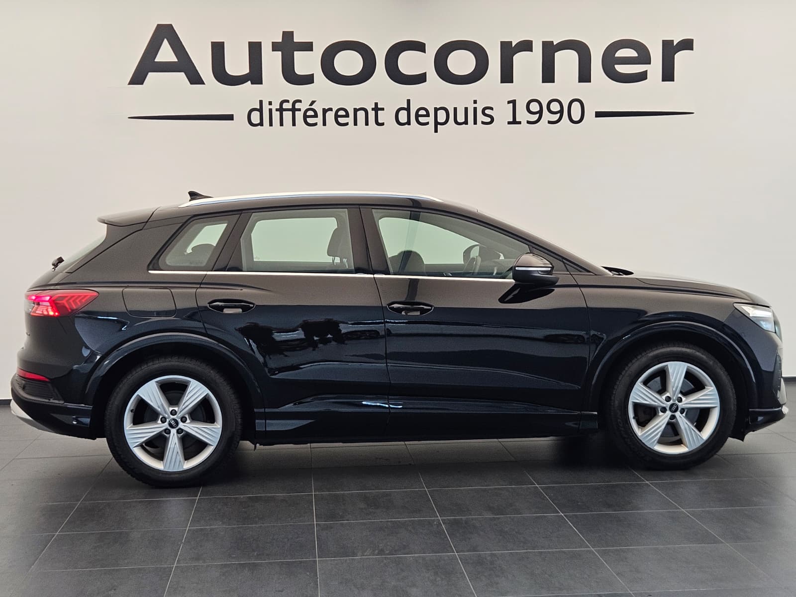 AUDI Q4 e-tron 50 quattro-image-5
