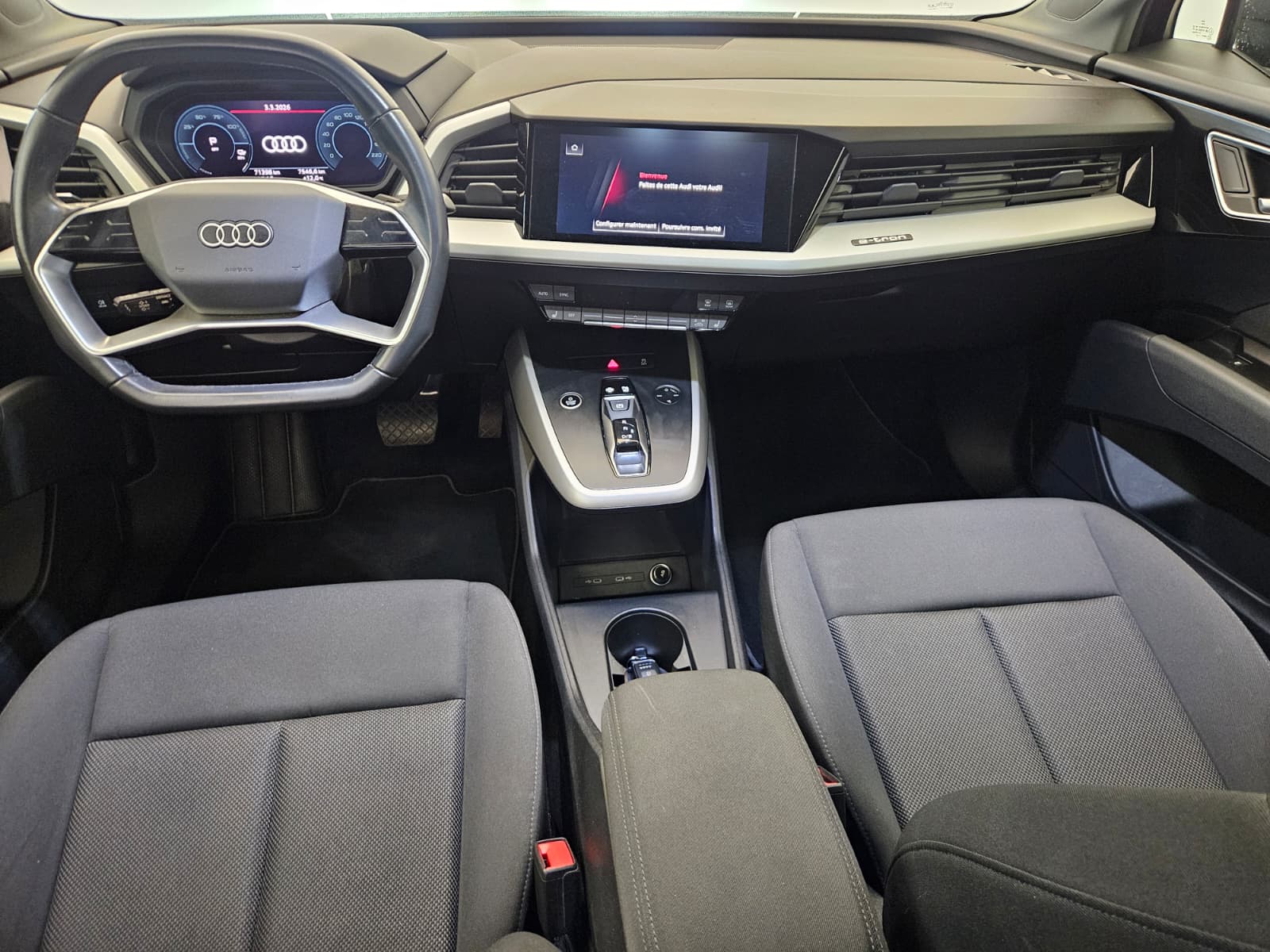 AUDI Q4 e-tron 50 quattro-image-9