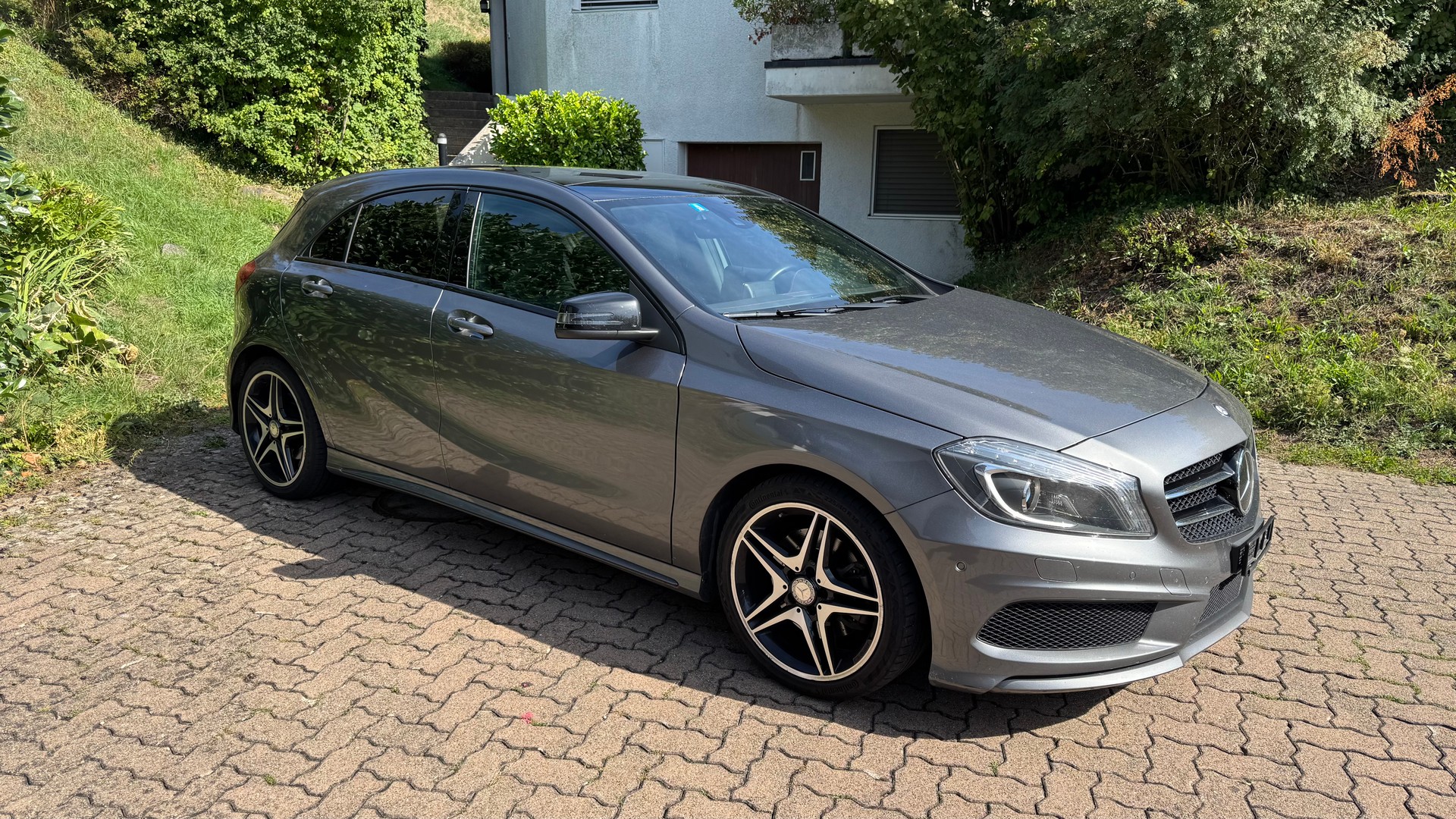 MERCEDES-BENZ A 250 AMG Line 4m