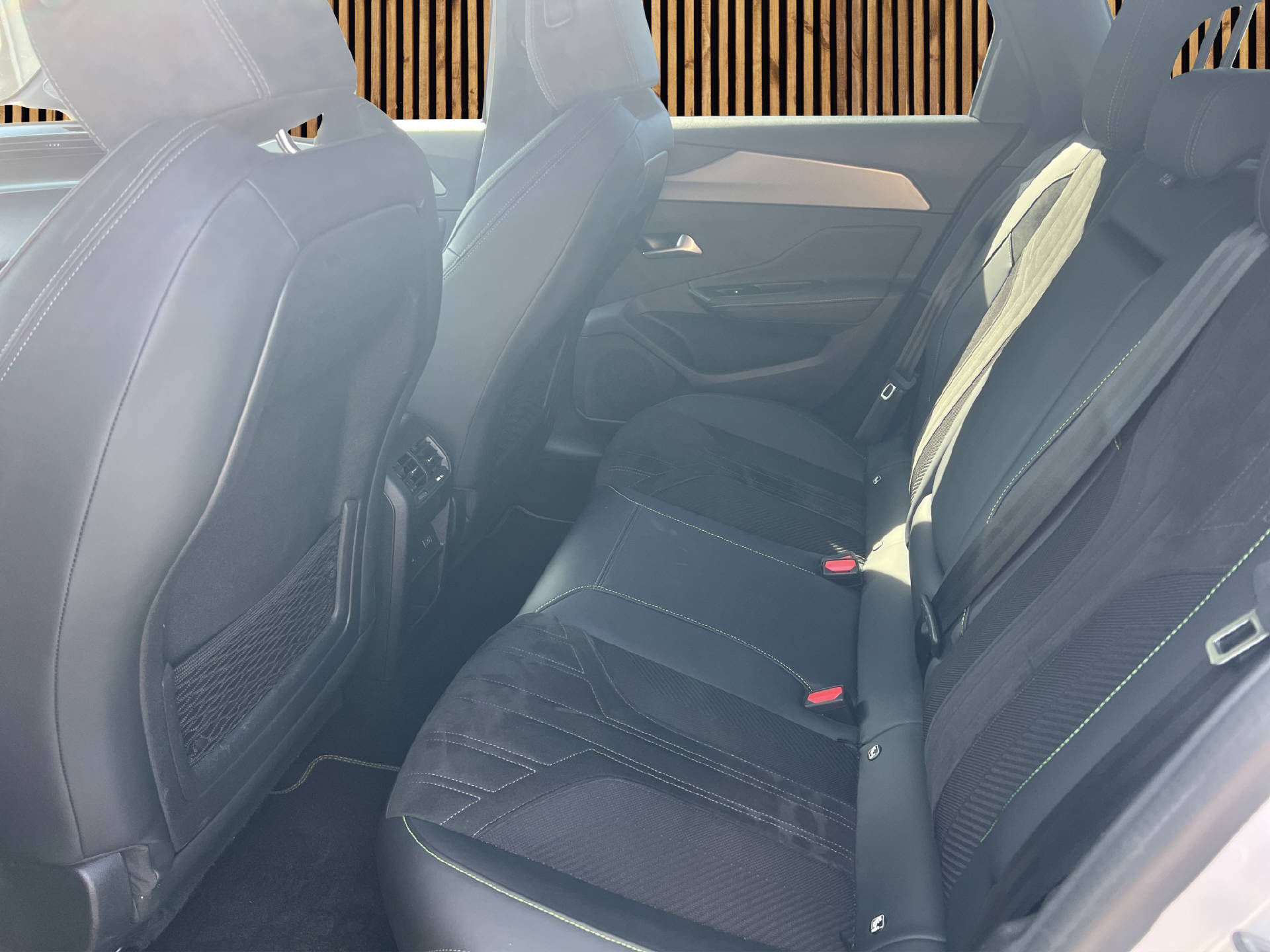PEUGEOT 308 SW 1.2 PureTech GT-image-10