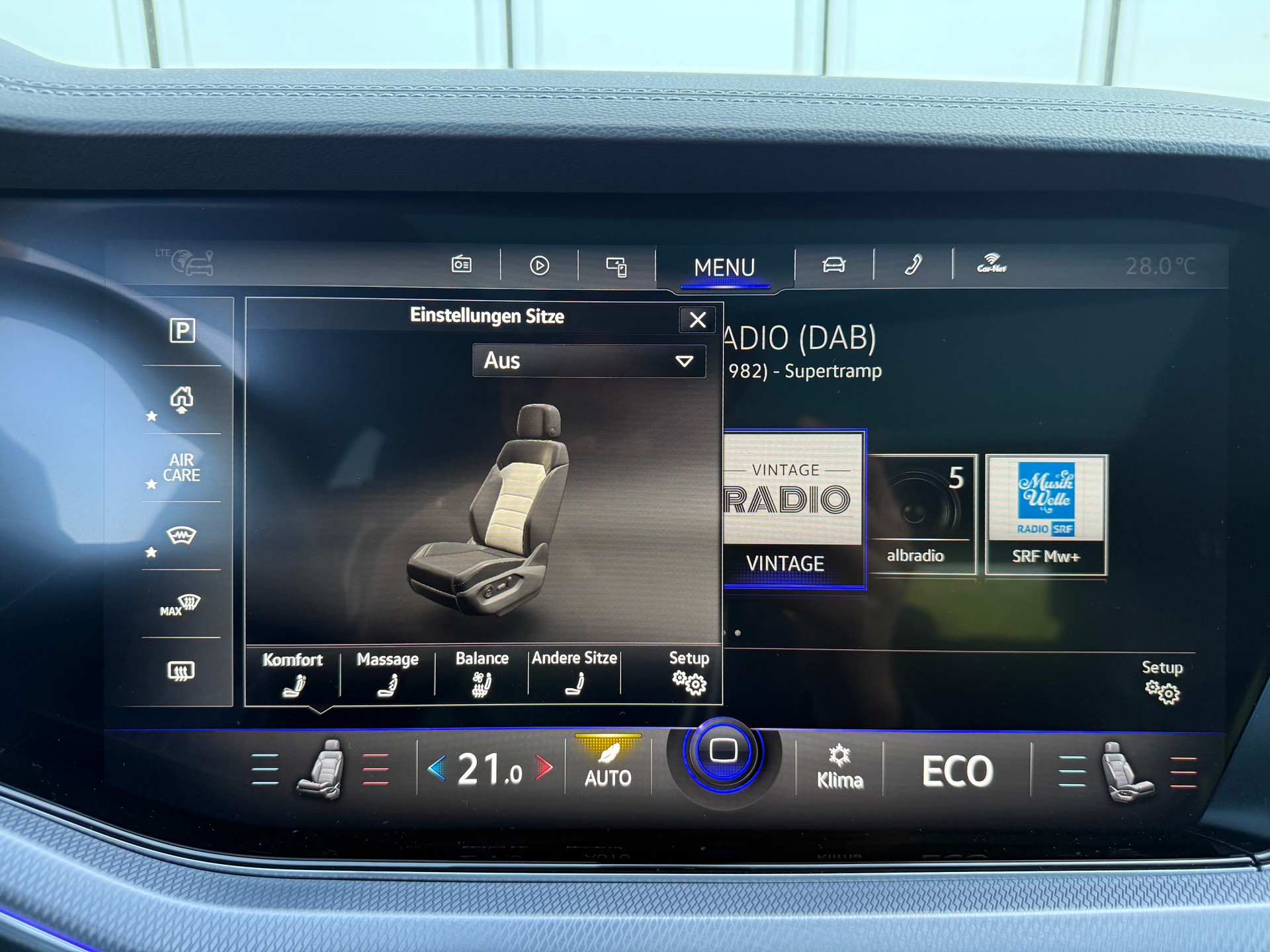 VW Touareg 3.0 TSI eHybrid R Tiptronic-image-8