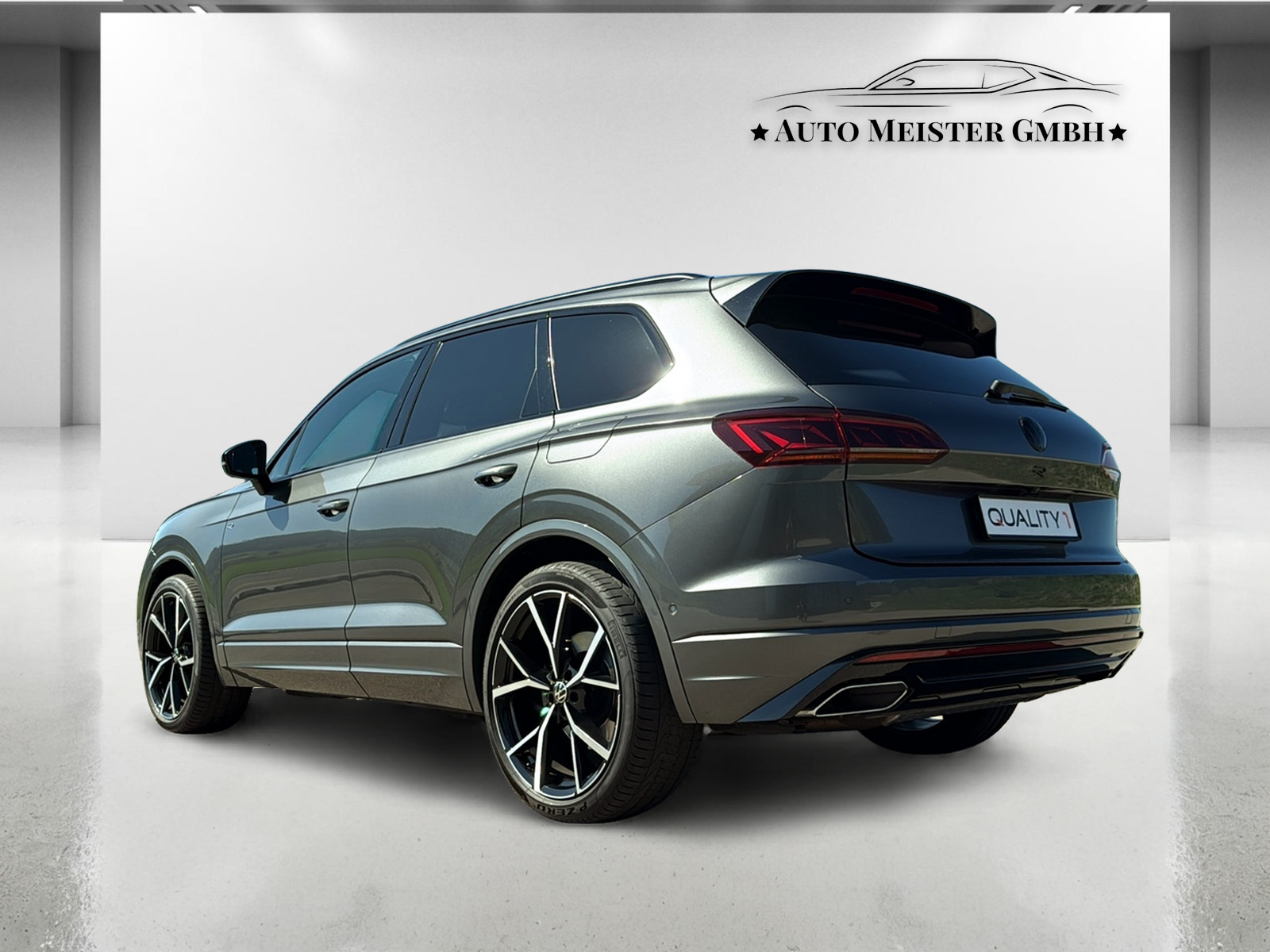 VW Touareg 3.0 TSI eHybrid R Tiptronic-image-2
