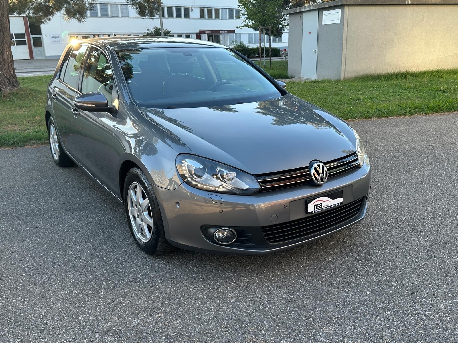 VW Golf 1.4 TSI Highline-image-1