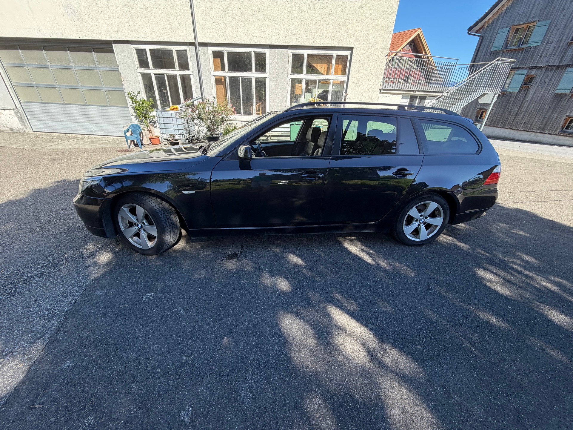 BMW 530xd Touring-image-4