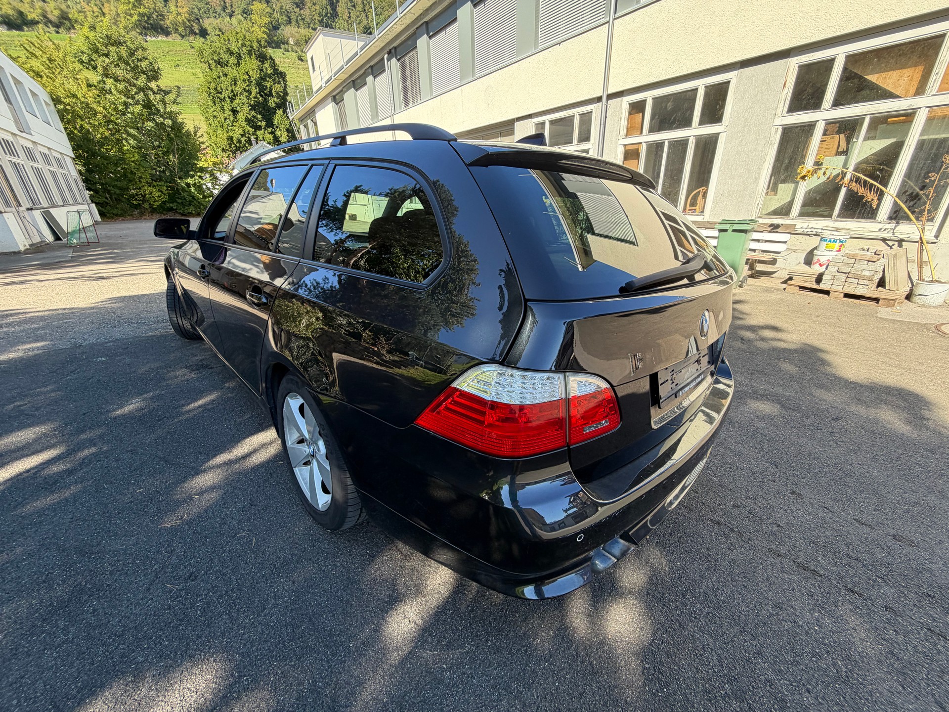 BMW 530xd Touring-image-7