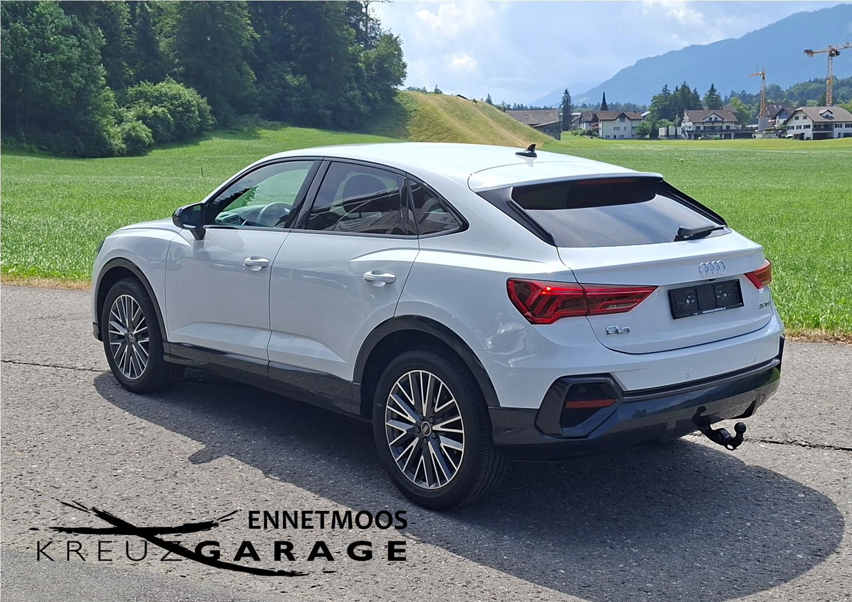 AUDI Q3 Sportback 35 TFSI Attraction S-tronic *Anhängerkupplung+Servicepaket*-image-2