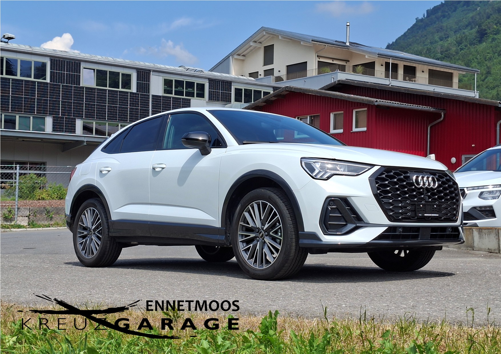 AUDI Q3 Sportback 35 TFSI Attraction S-tronic *Anhängerkupplung+Servicepaket*-image-3