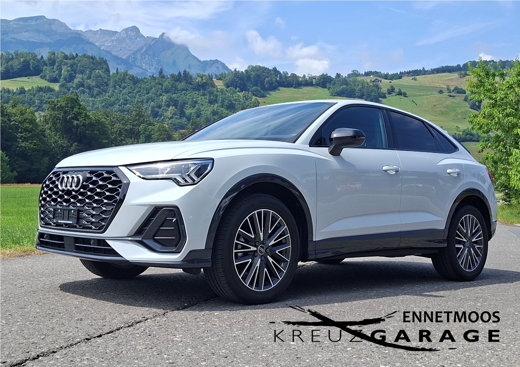 AUDI Q3 Sportback 35 TFSI Attraction S-tronic *Anhängerkupplung+Servicepaket*-image-0