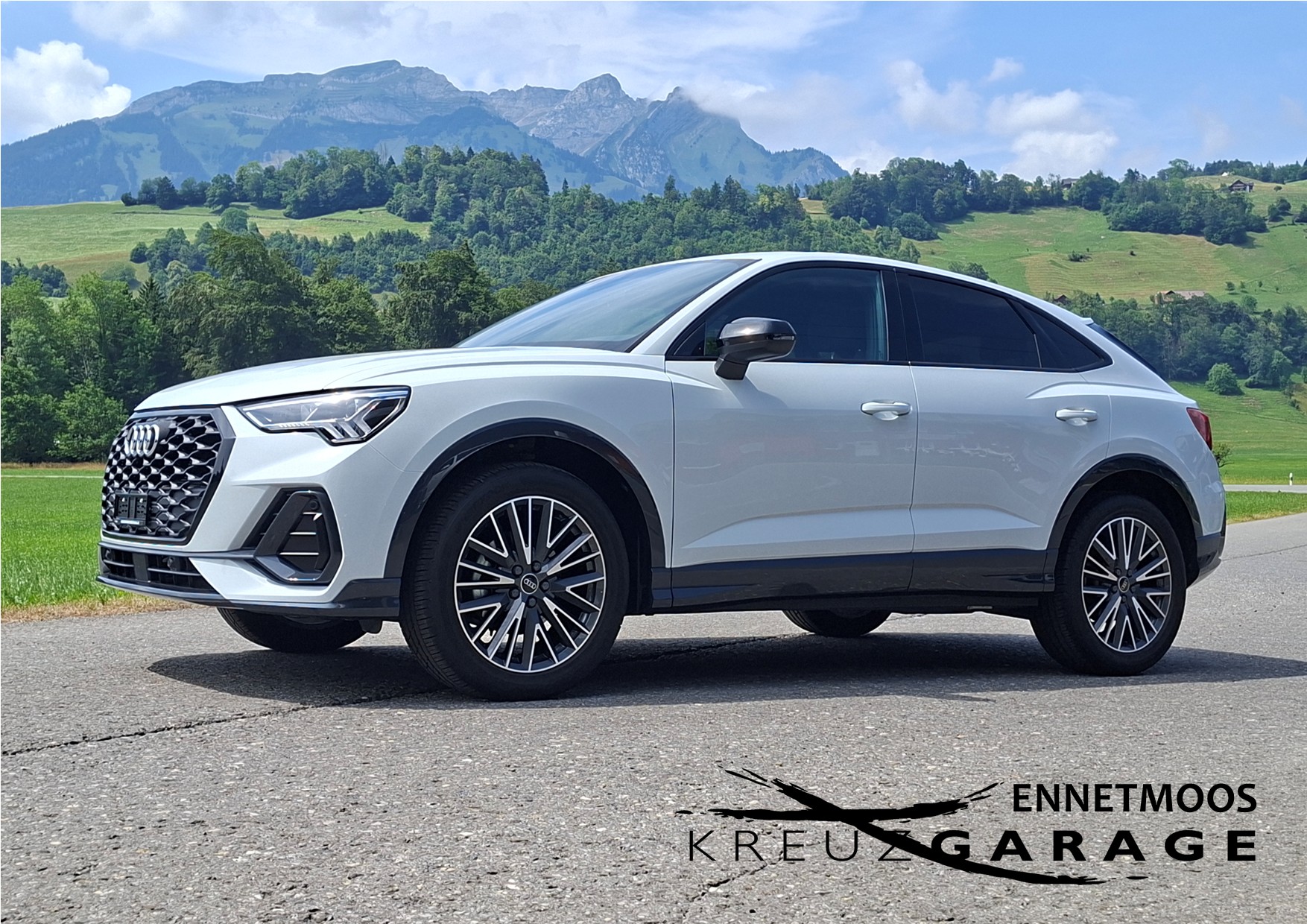 AUDI Q3 Sportback 35 TFSI Attraction S-tronic *Anhängerkupplung+Servicepaket*-image-1