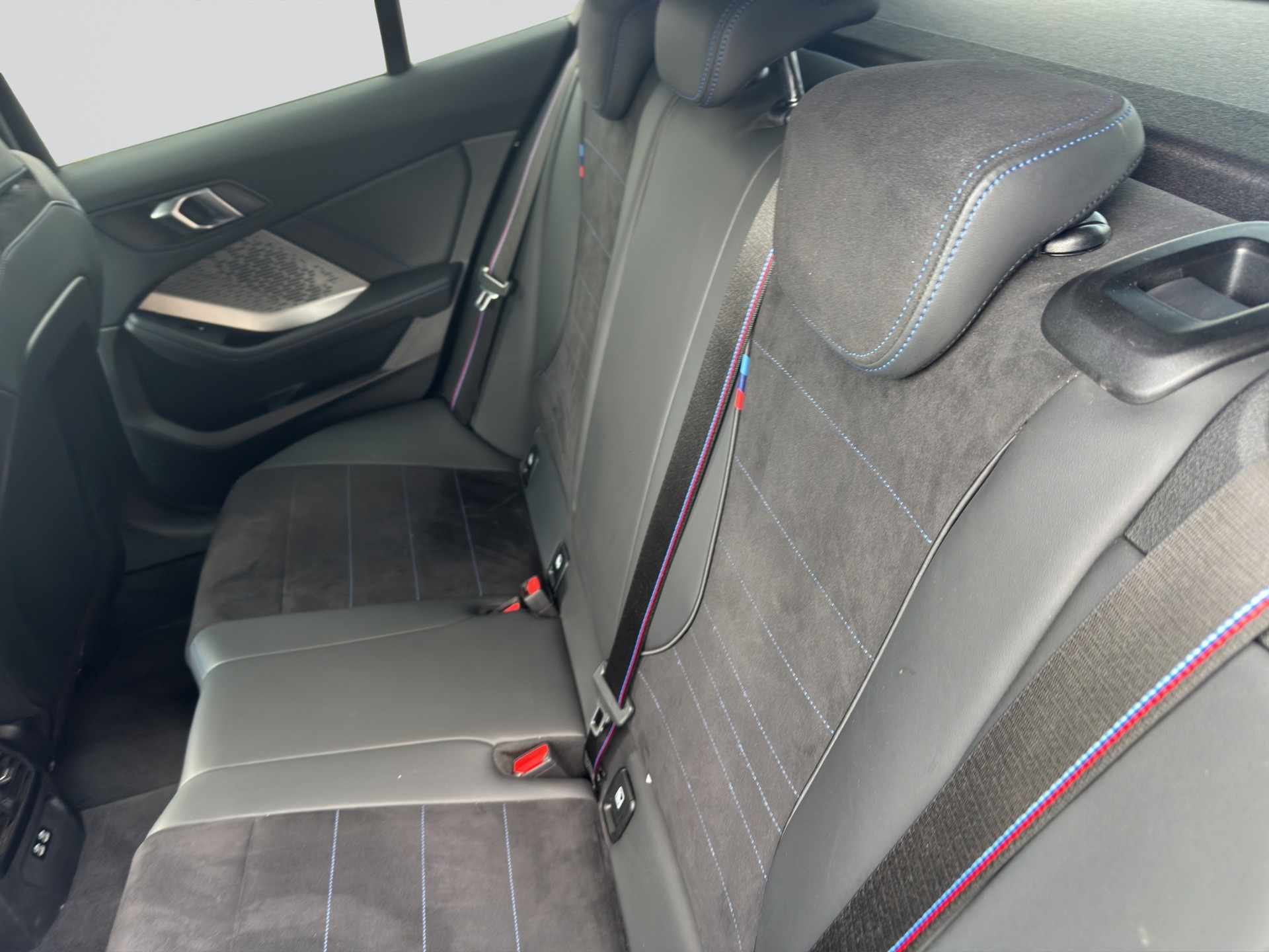 BMW 120 M Sport Pro Shadow Line Steptronic-image-7