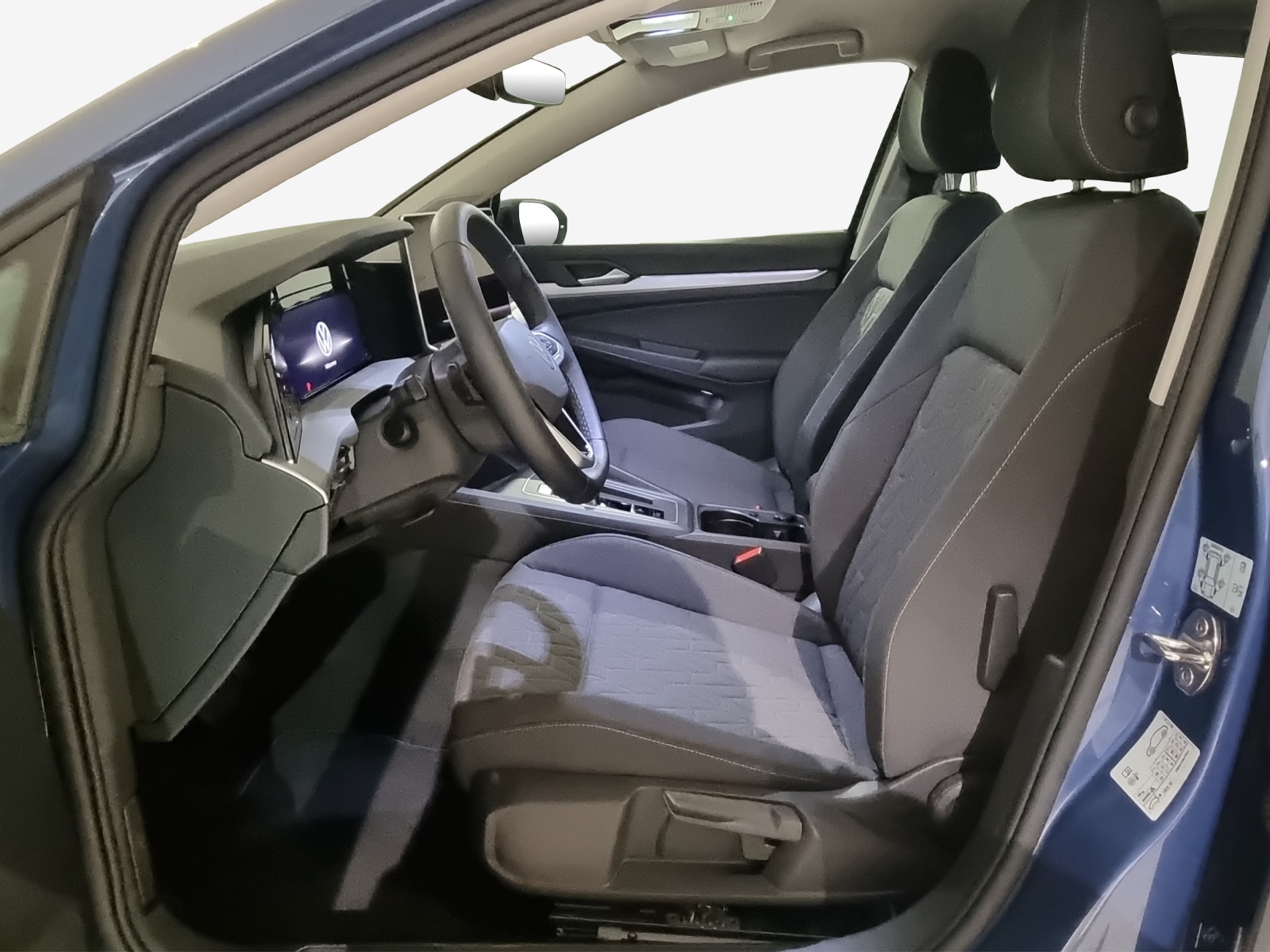 VW Golf 1.5 e TSI mHEV United DSG-image-7