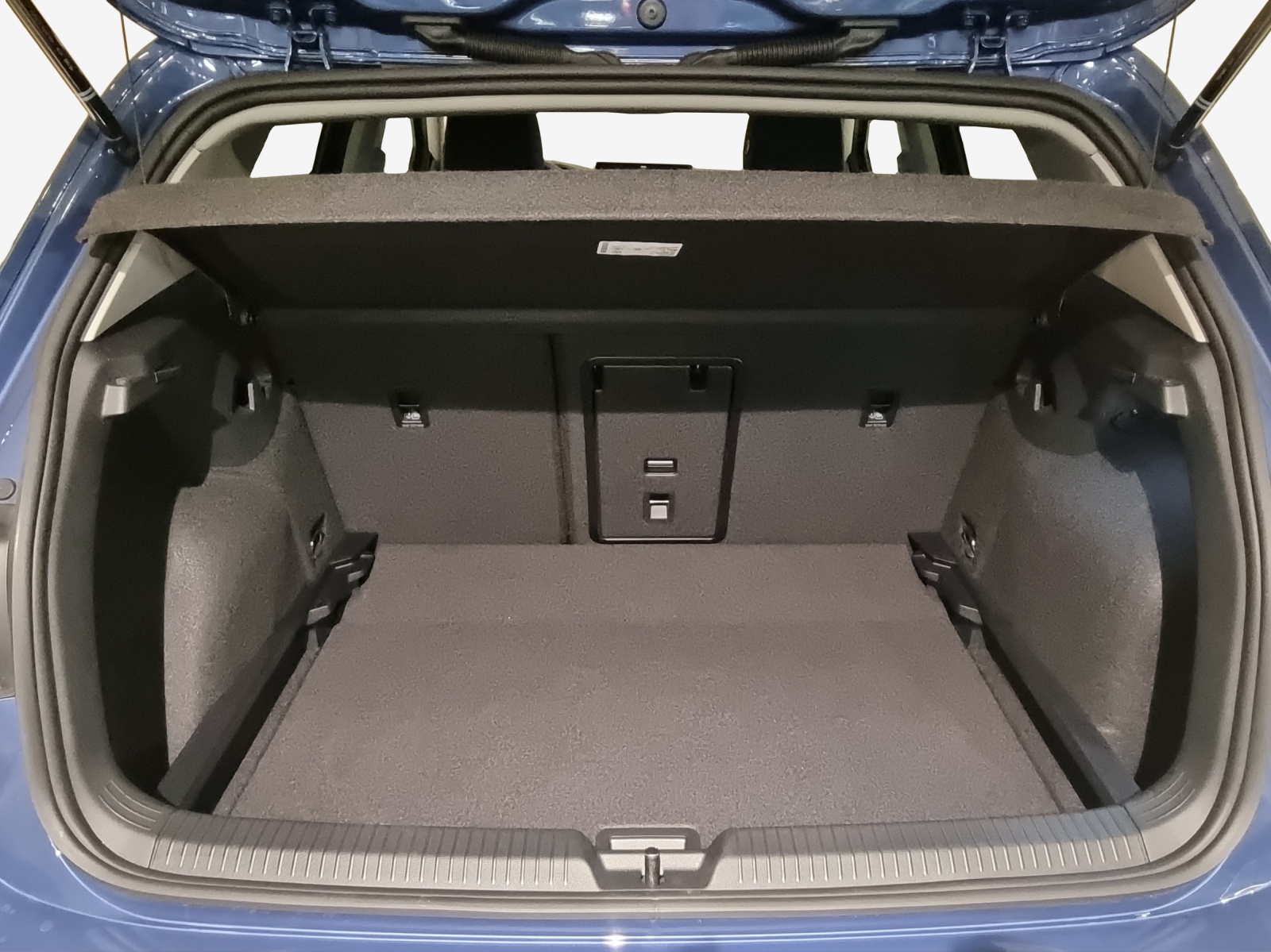 VW Golf 1.5 e TSI mHEV United DSG-image-12