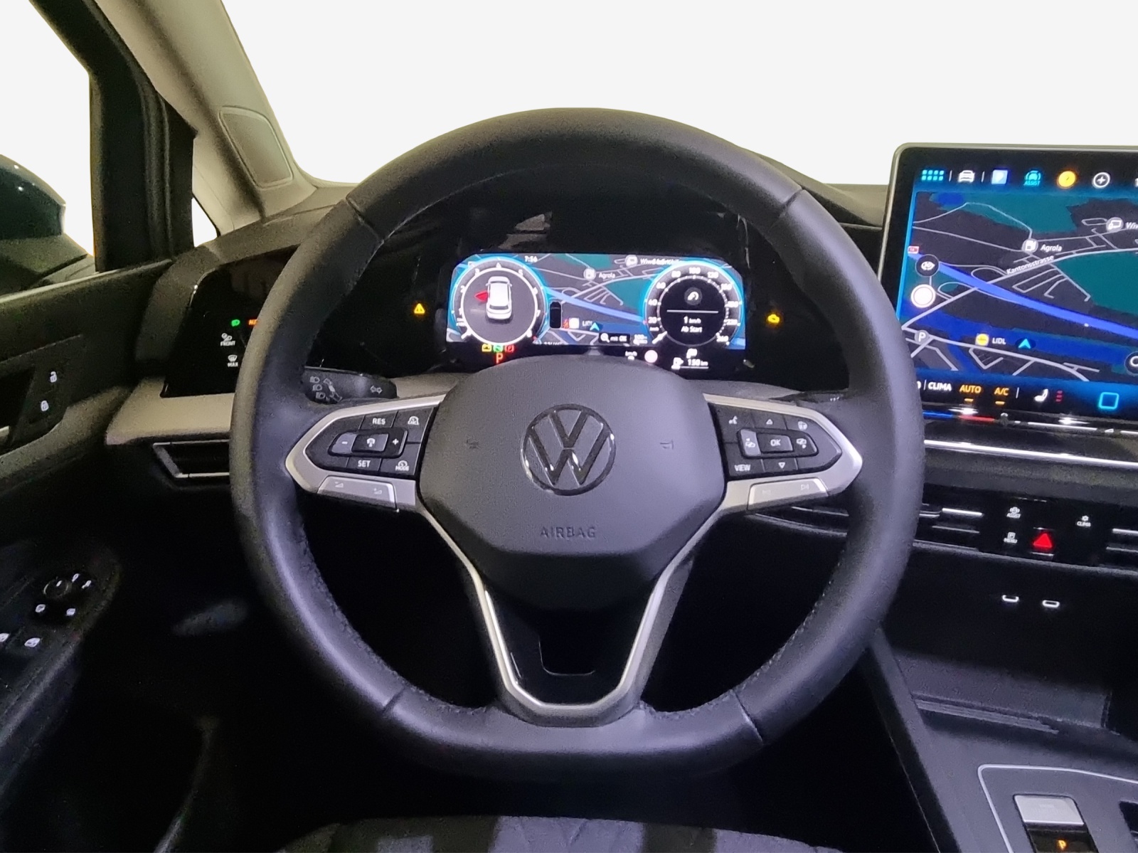 VW Golf 1.5 e TSI mHEV United DSG-image-9
