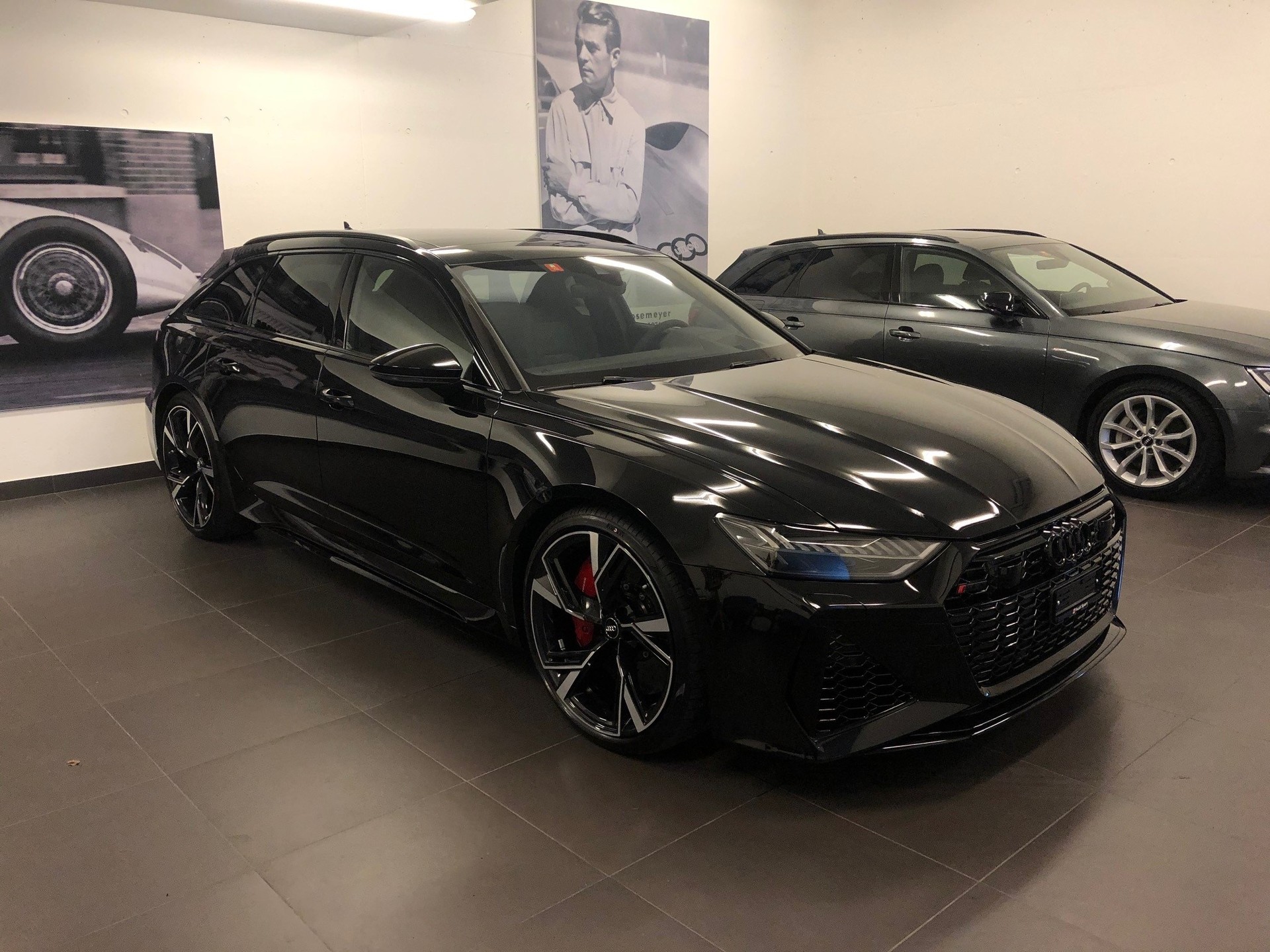 AUDI 4.0 V8 TFSI quattro T-Tronic-image-1