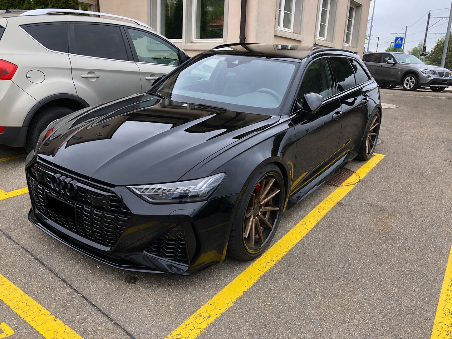 AUDI 4.0 V8 TFSI quattro T-Tronic-image-3