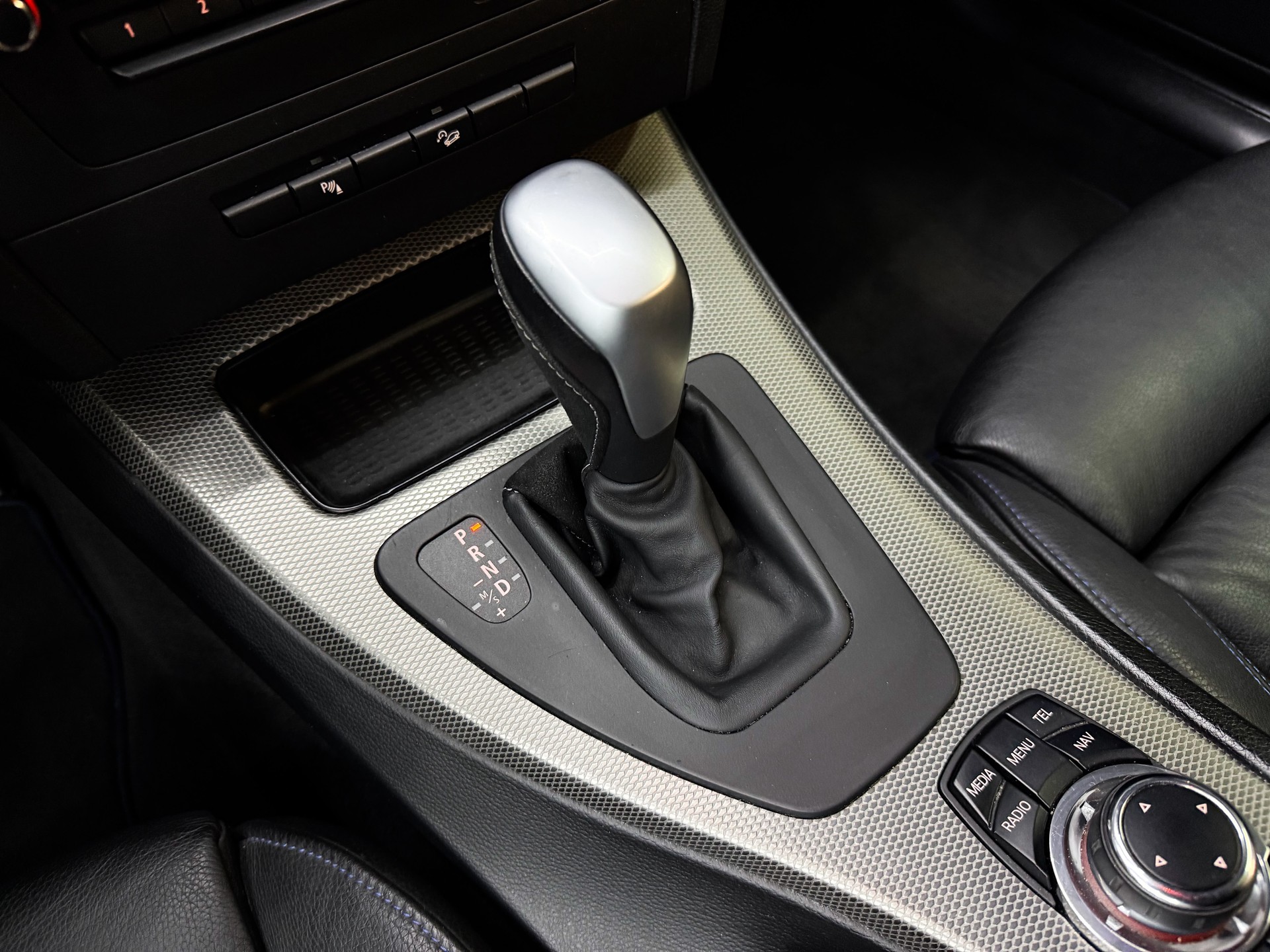 BMW 335i xDrive Coupé Steptronic-image-17